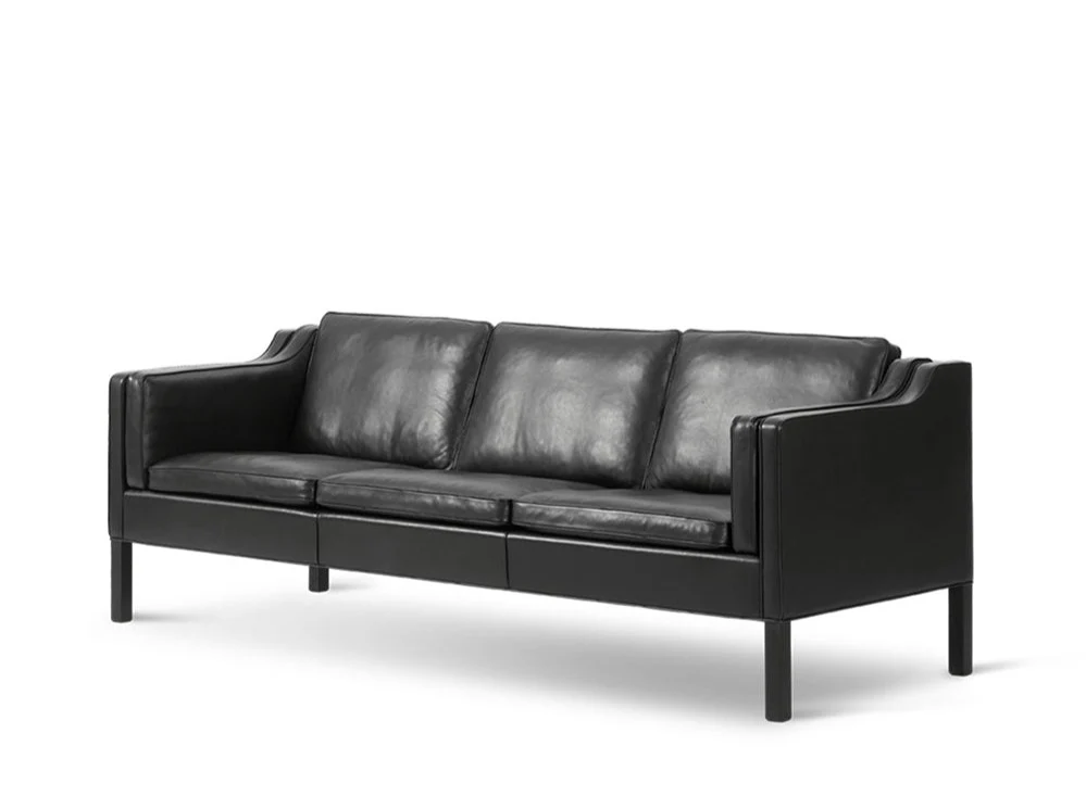 FREDERICIA BORGE MOGENSEN 2333 3-SEATER SOFA W81.5" x D30.7" x H30.7" x SH16.9" - Image 3