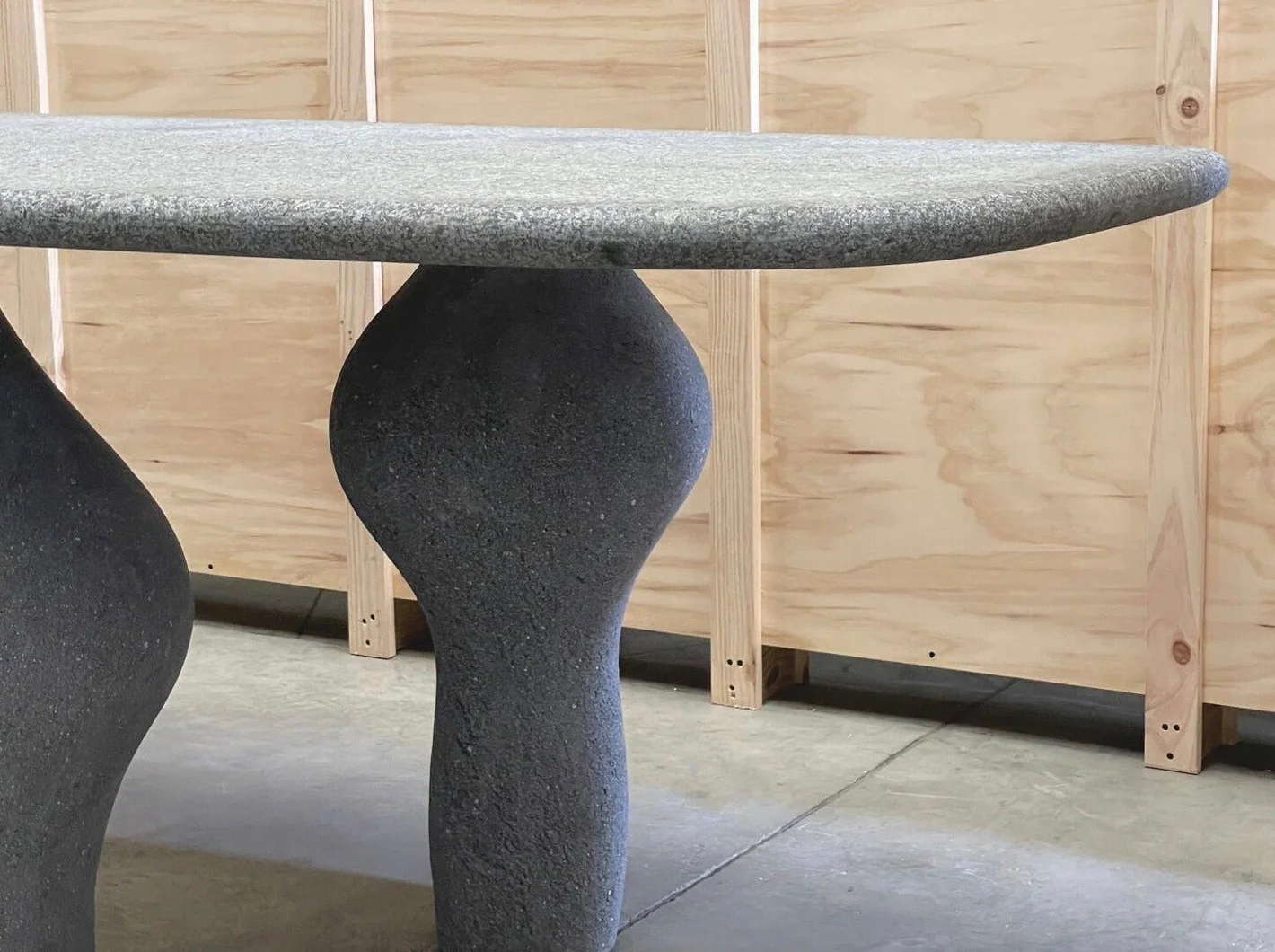 AGNES STUDIO ALTAR DINING TABLE L96" x D40" x H30" - Image 4