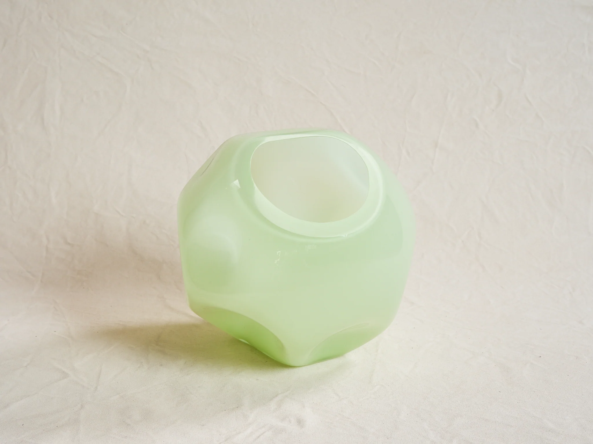 ALEXA LIXFELD KOMET VASE / KIWI SORBET H13.38” x W16.1”