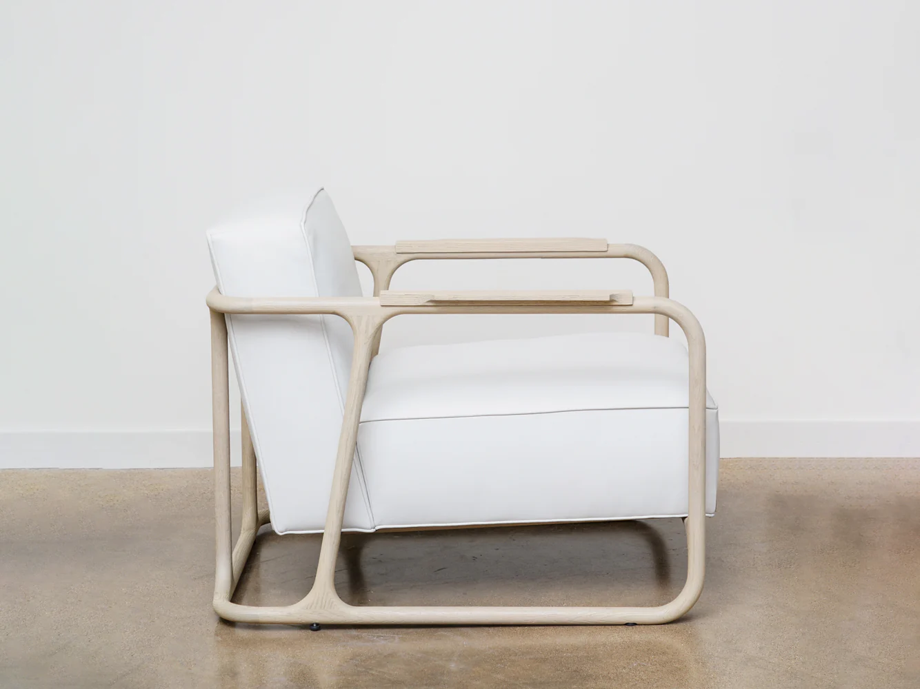 MANDY GRAHAM ALFRED CHAIR WHITE OAK H31” x W33.5” x D38” x SH17"