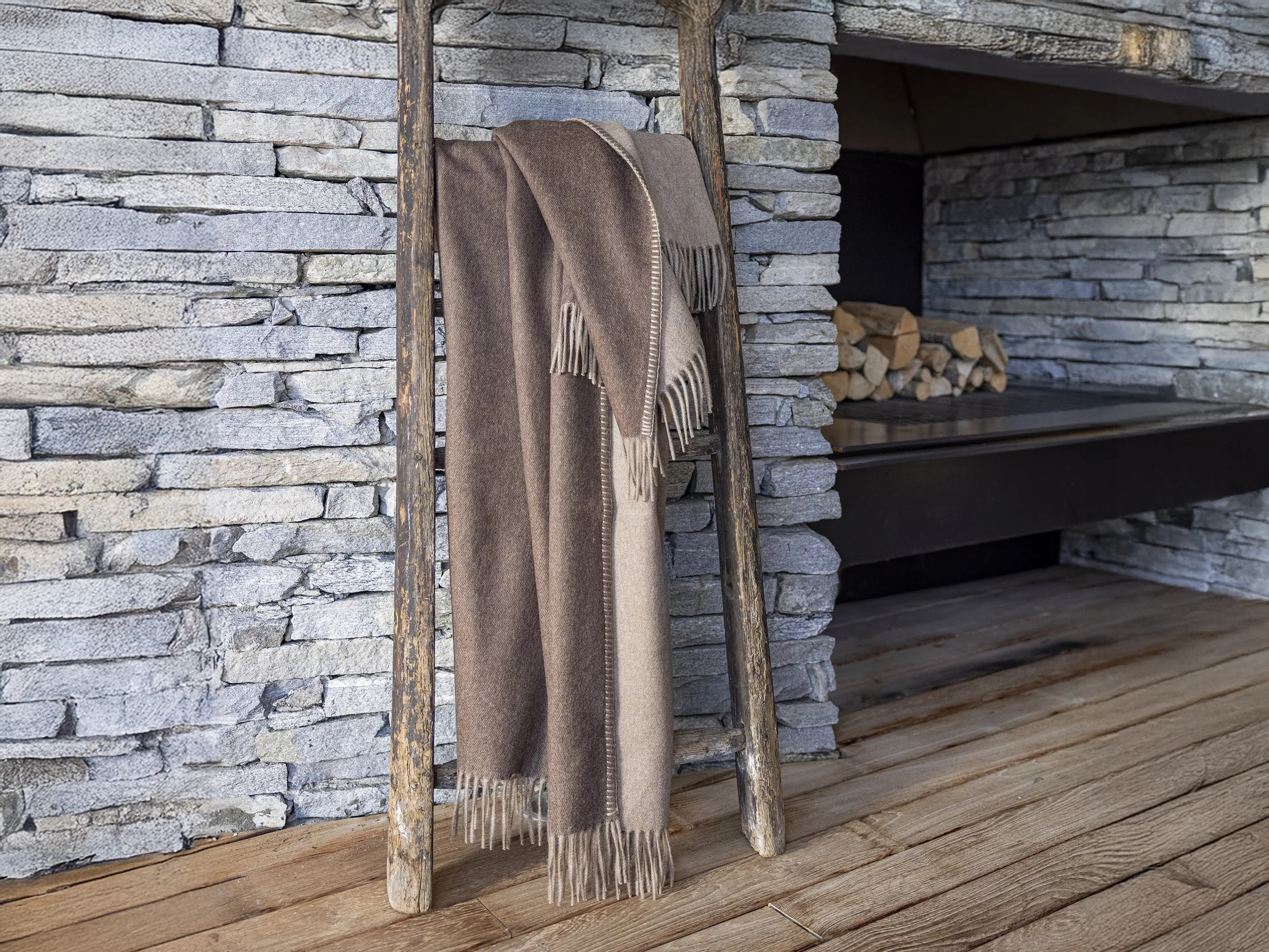 ALONPI MELROSE CASHMERE THROW 55" x 75" - Image 3
