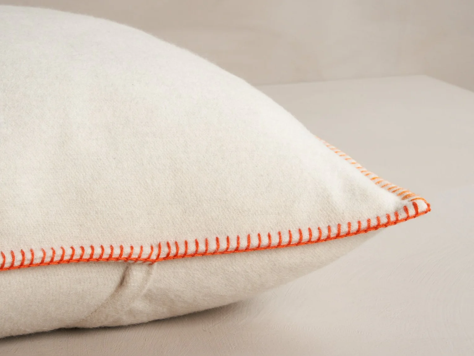 ALONPI GOING CASHMERE PILLOW / IVORY 20" x 20" - Image 2