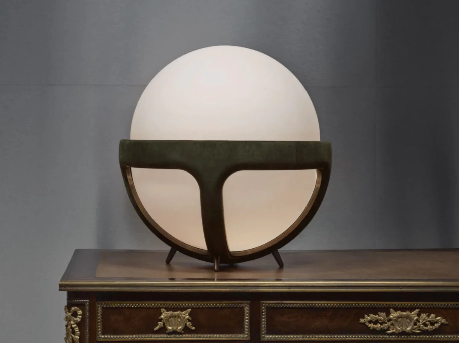 APPARATUS REPRISE TABLE LAMP - Image 4