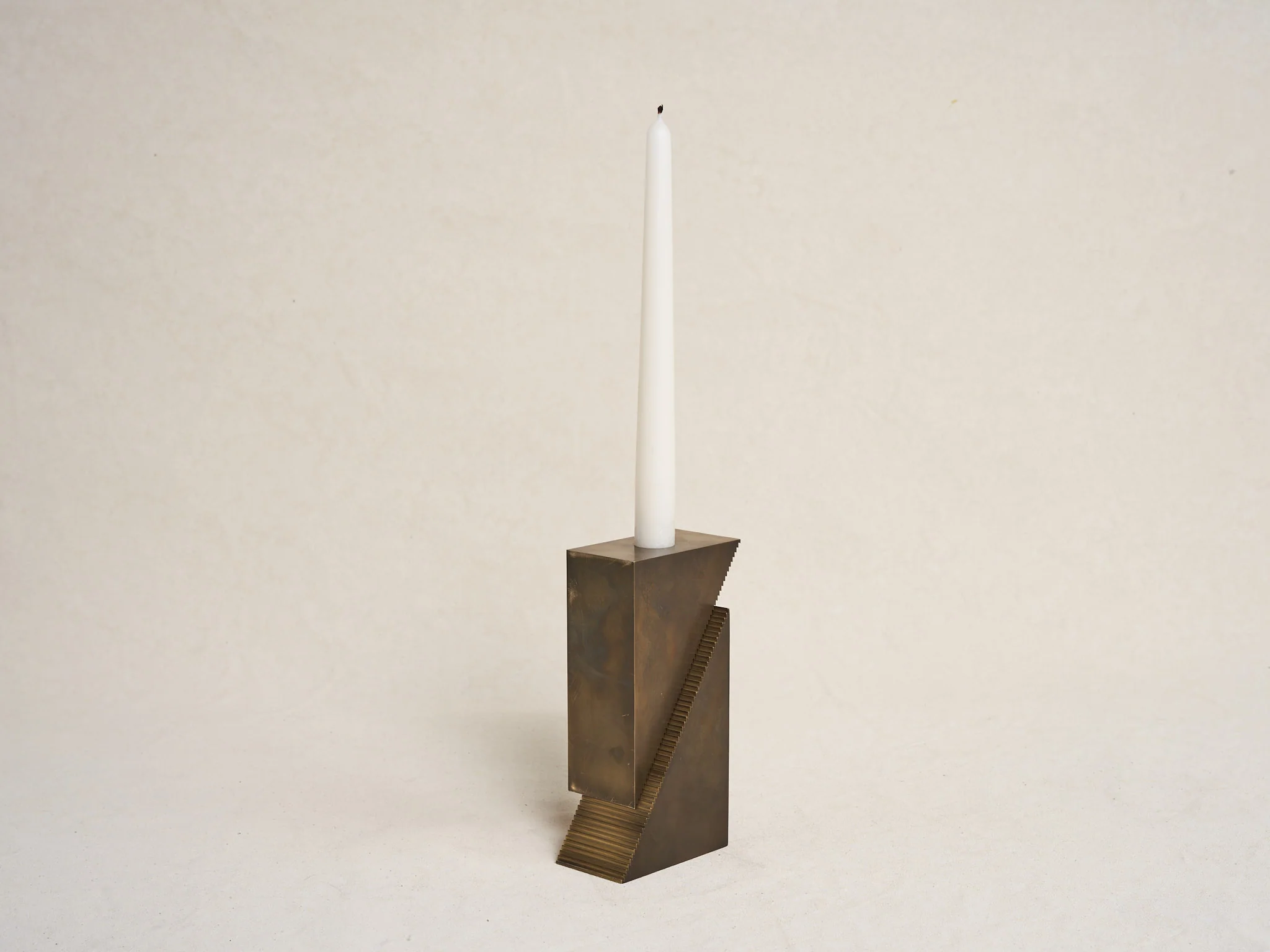 APPARATUS CANDLE BLOCKS / AGED BRASS W5.5" x D2" x H3.5" - Image 3