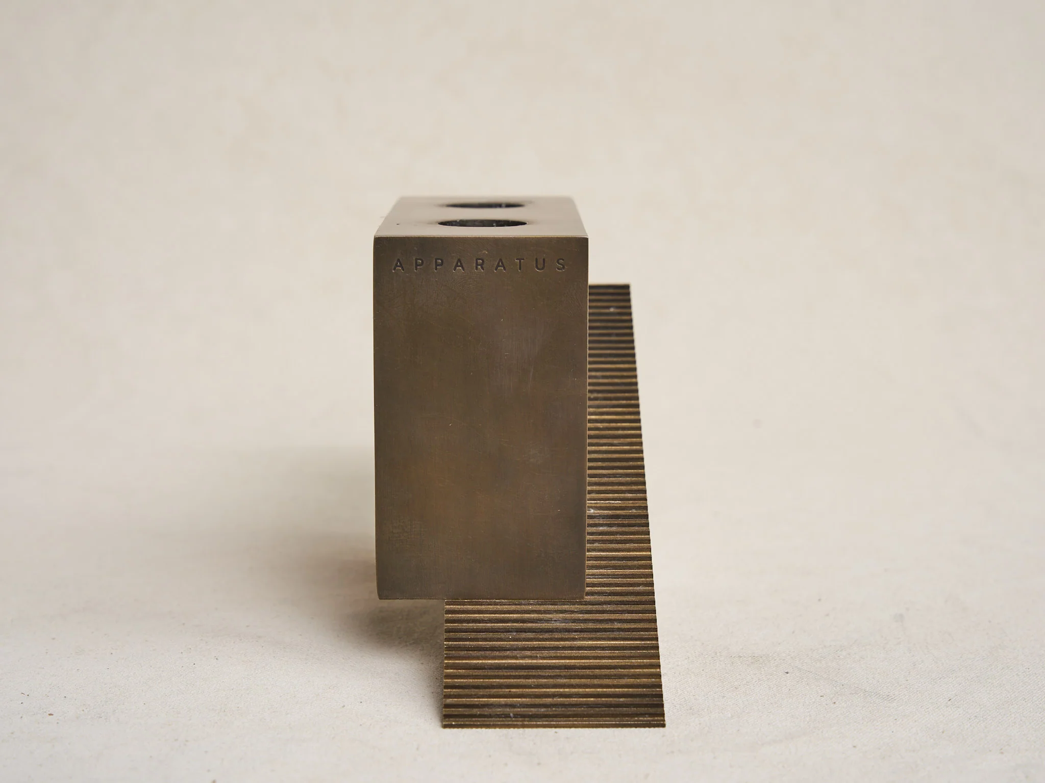 APPARATUS CANDLE BLOCKS / AGED BRASS W5.5" x D2" x H3.5" - Image 4