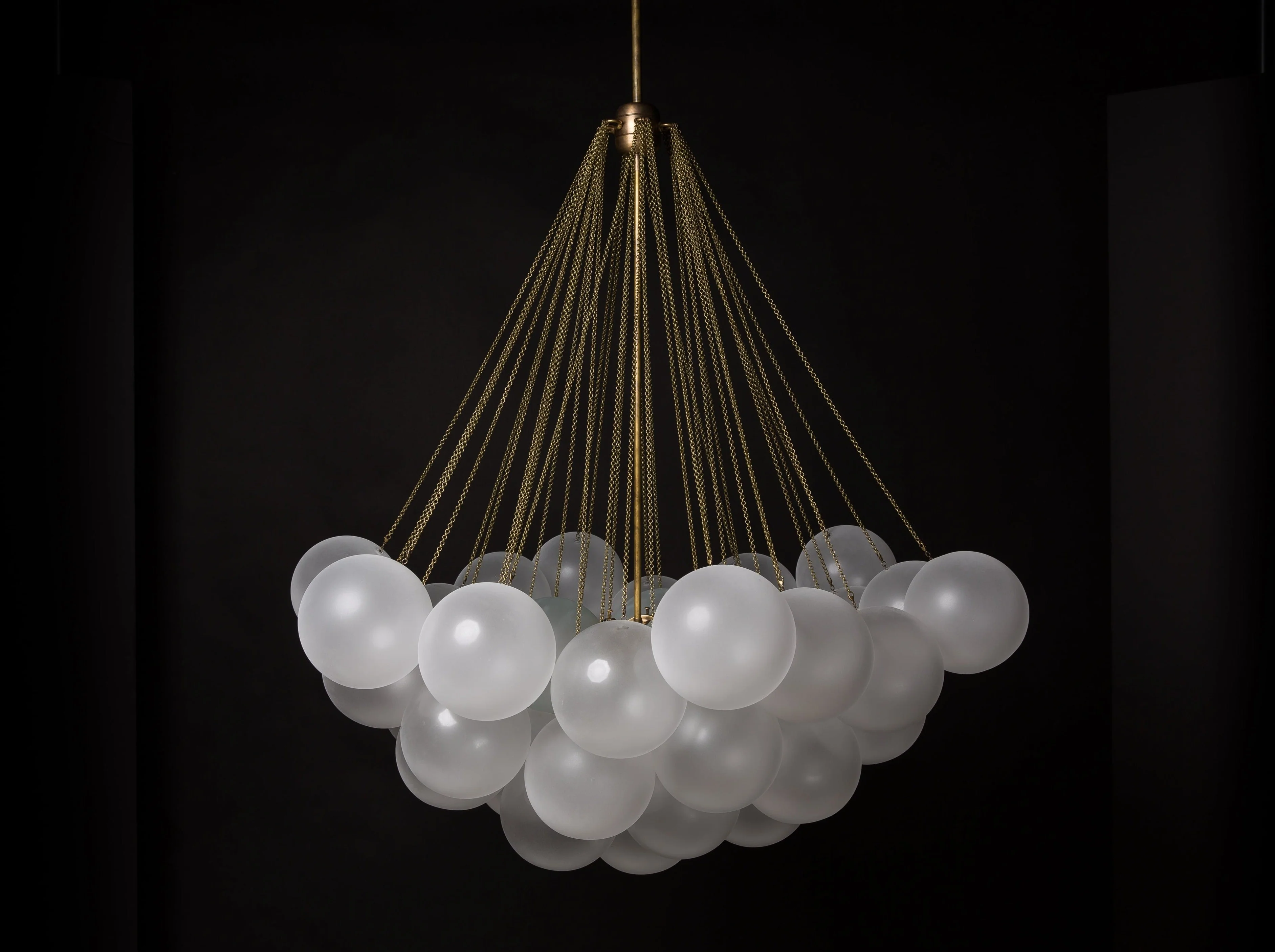 APPARATUS CLOUD 37 PENDANT Ø40”