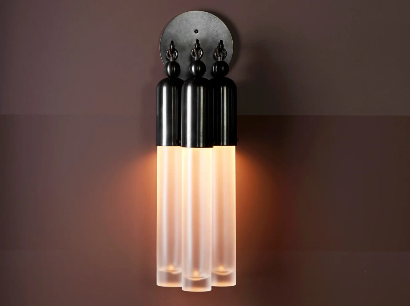 APPARATUS TASSEL 3 SCONCE H24" x W7" x D5" - Image 3