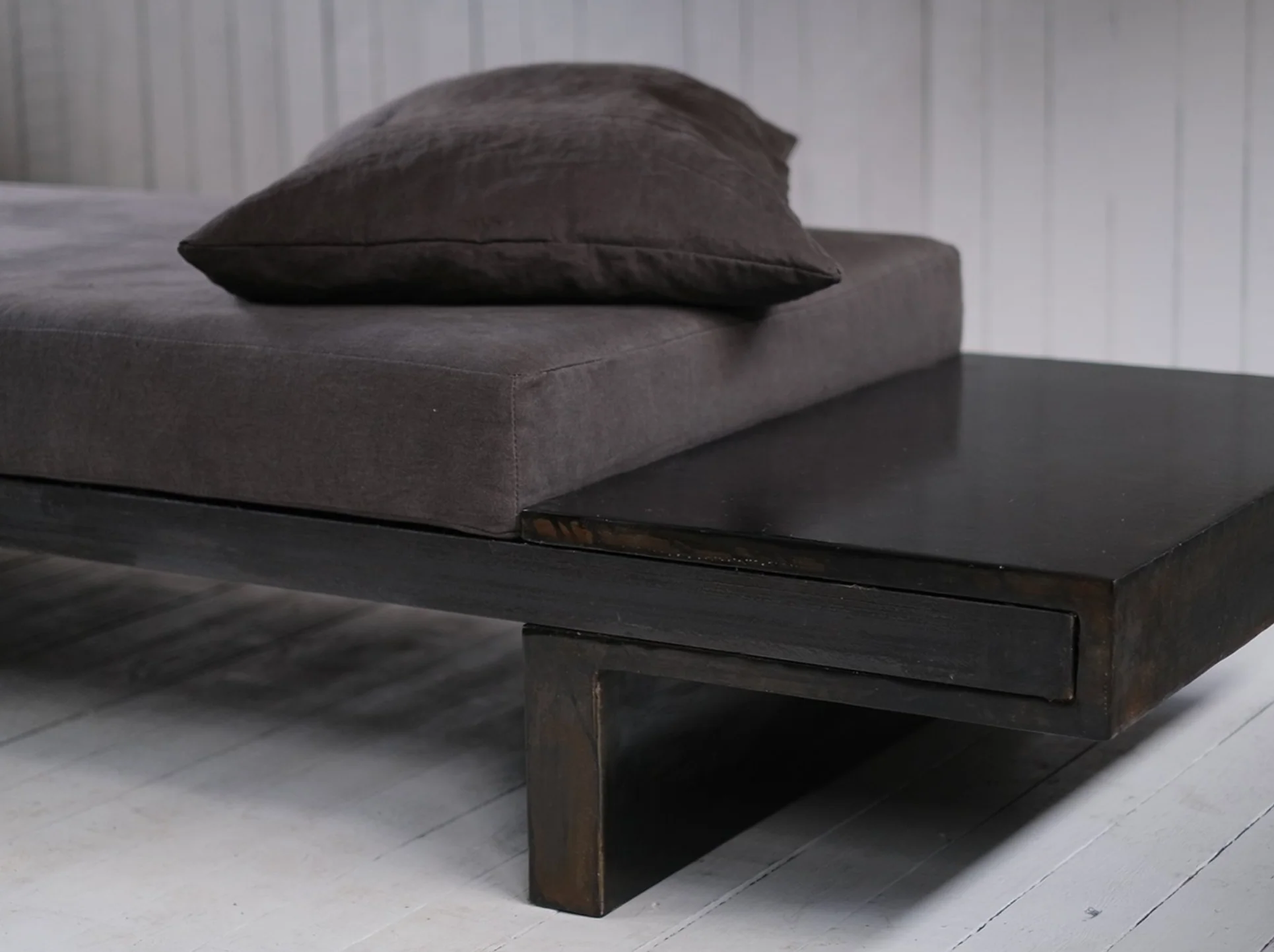 ARNO DECLERCQ DAYBED 052022 L112" x D31.5" x H15.75" - Image 5