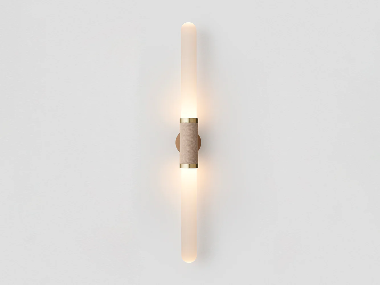 ARTICOLO SCANDAL TALL SCONCE H42.5" x Ø2.76" - Image 4