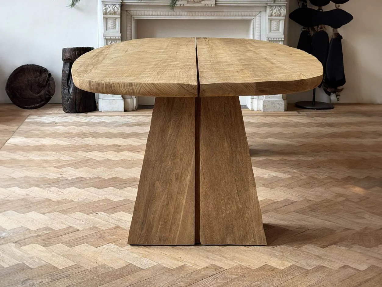 ATELIER BENOÎT VIAENE DINING TABLE / 110 W118” x D47.2" x H29.5”