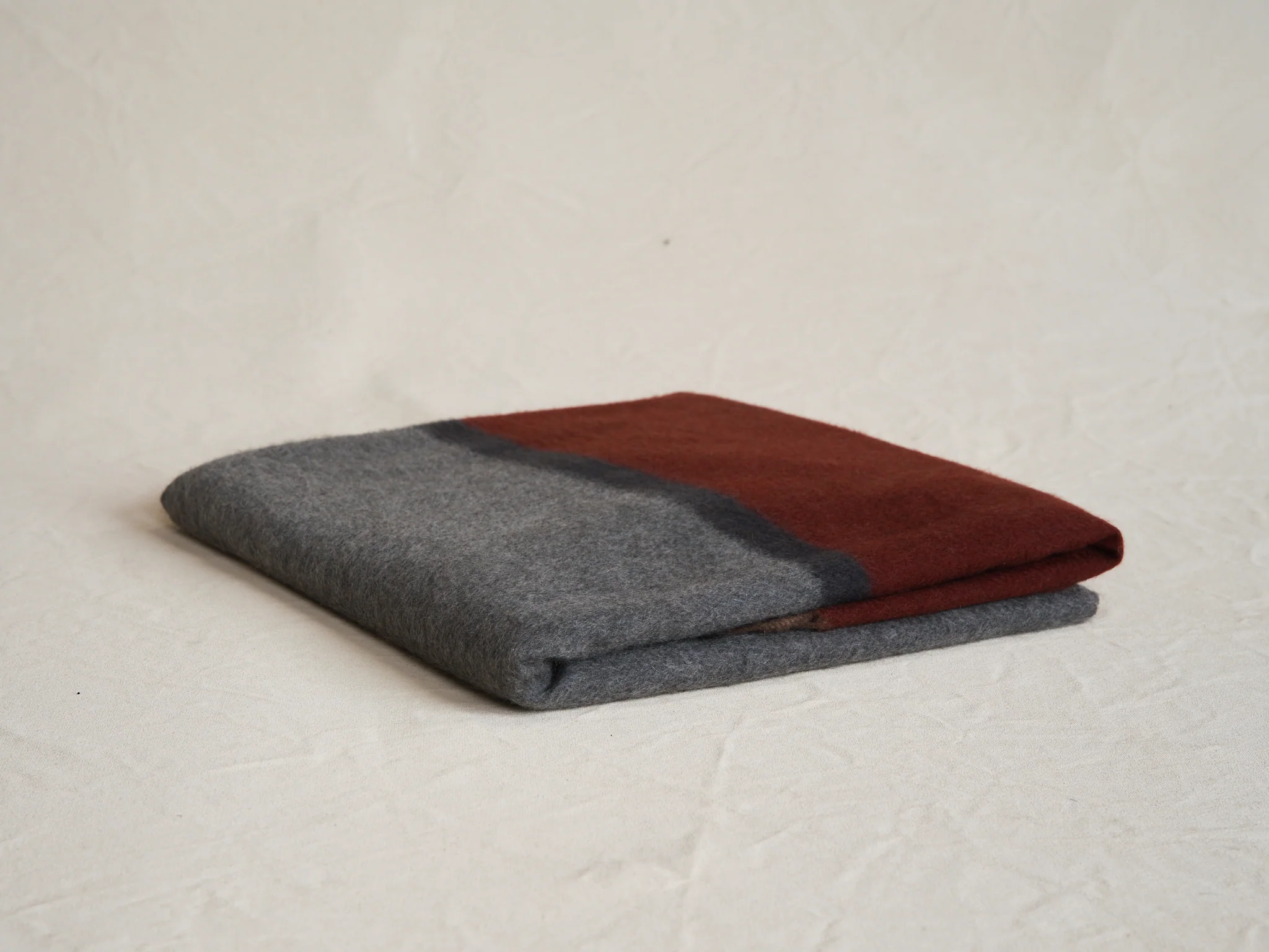 BEGG X CO ARRAN BORDERLAND THROW / DERBY BRICK 58" x 72" - Image 2