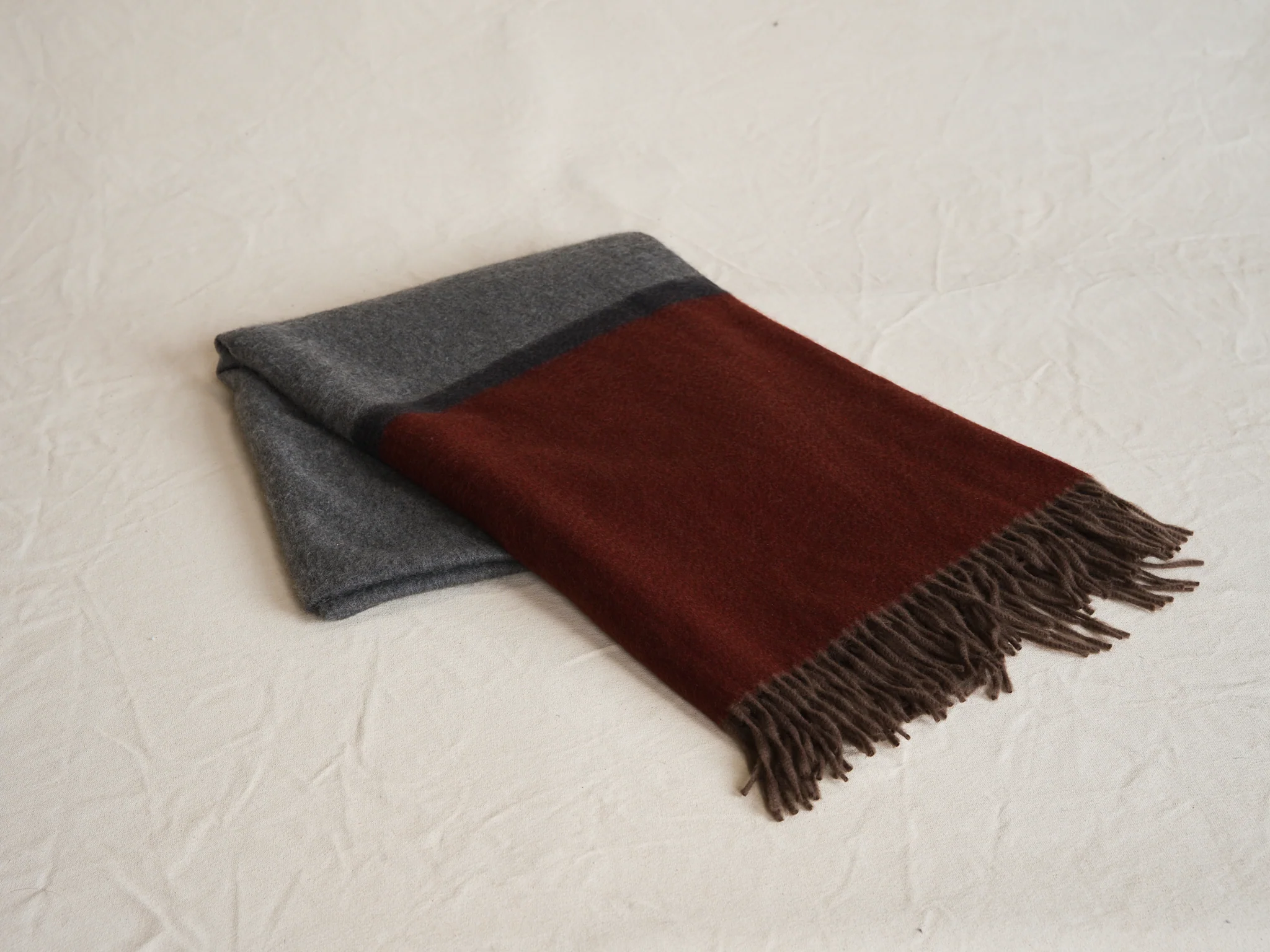 BEGG X CO ARRAN BORDERLAND THROW / DERBY BRICK 58" x 72" - Image 3