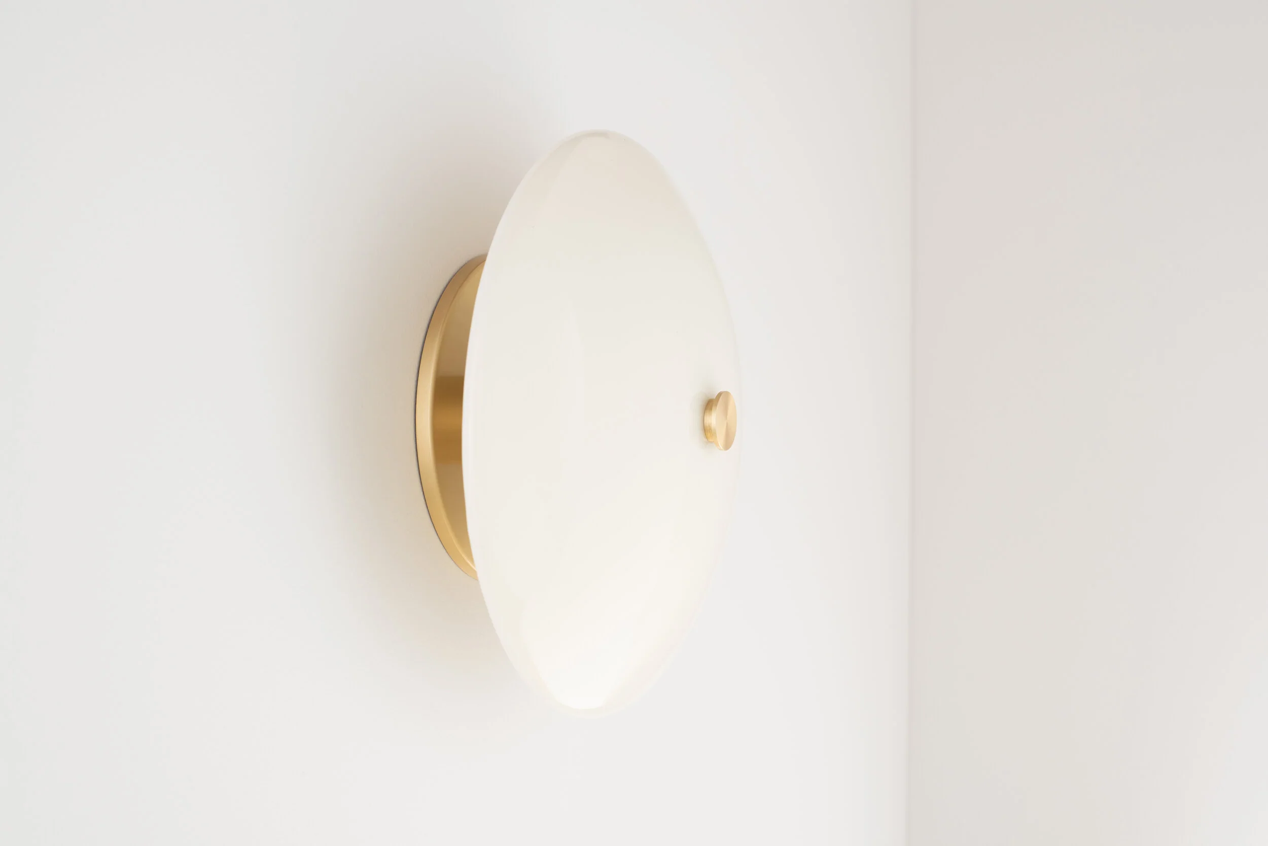 BEN & AJA BLANC LYRA SCONCE - Image 8