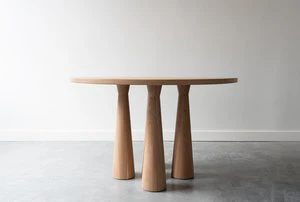 BEN & AJA BLANC PILLAR DINING TABLE Ø48" x H30" - Image 3