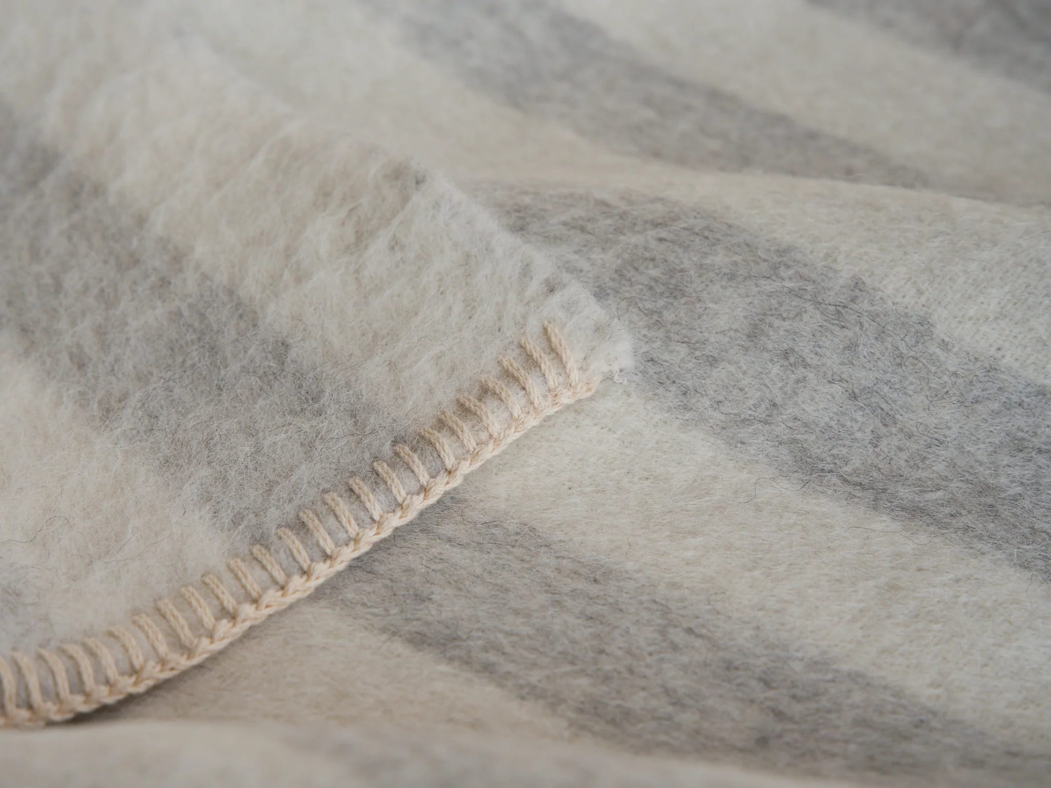 BLACKSAW STILLS HEIRLOOM ZERO DYE LIGHT HEATHER & IVORY STRIPE THROW 59" x 79" - Image 3