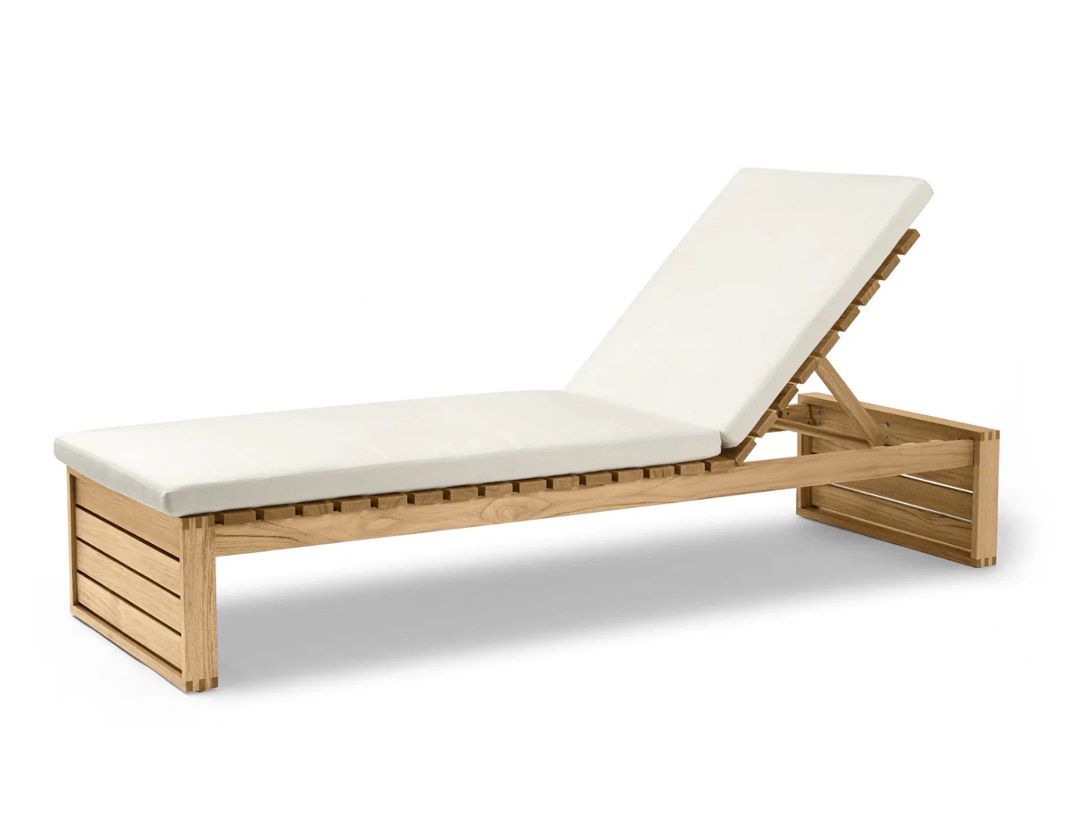 CARL HANSEN BODIL KJAER BK14 OUTDOOR TEAK CHAISE LOUNGE L80.7 X W27.6" x H13.2” - Image 3