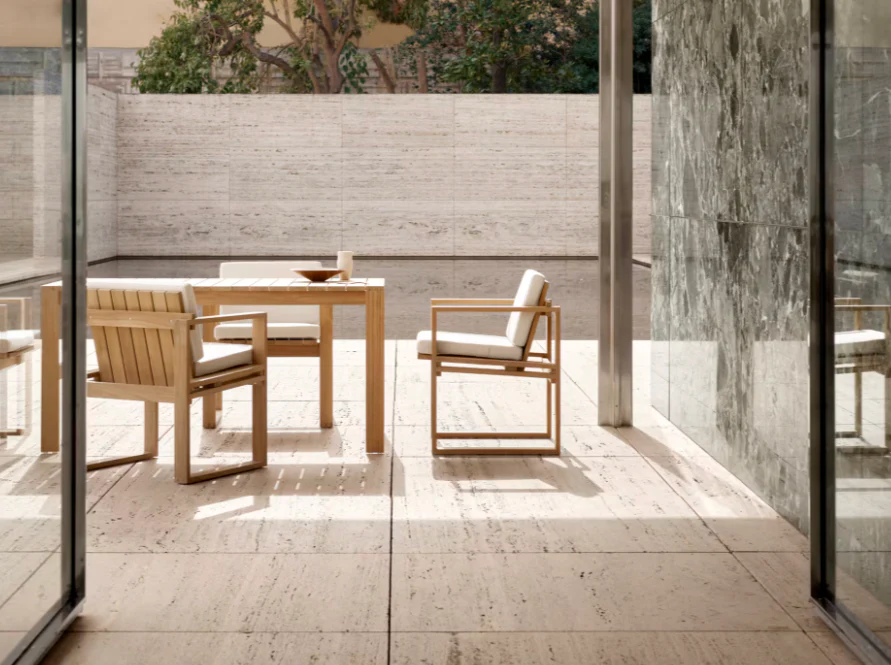 CARL HANSEN BODIL KJAER BK10 OUTDOOR TEAK DINING CHAIR - W25" x D24.7" x H29.9 - Image 4