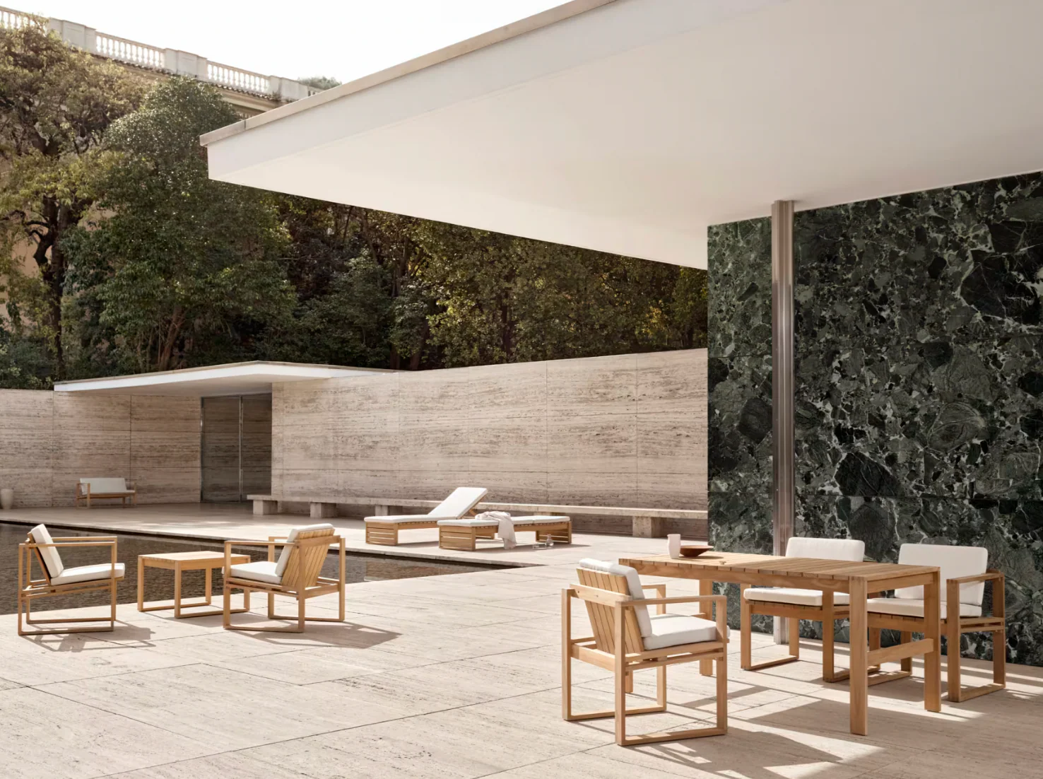 CARL HANSEN BODIL KJAER BK11 OUTDOOR TEAK LOUNGE CHAIR - 27.8 X 28.5" - Image 4