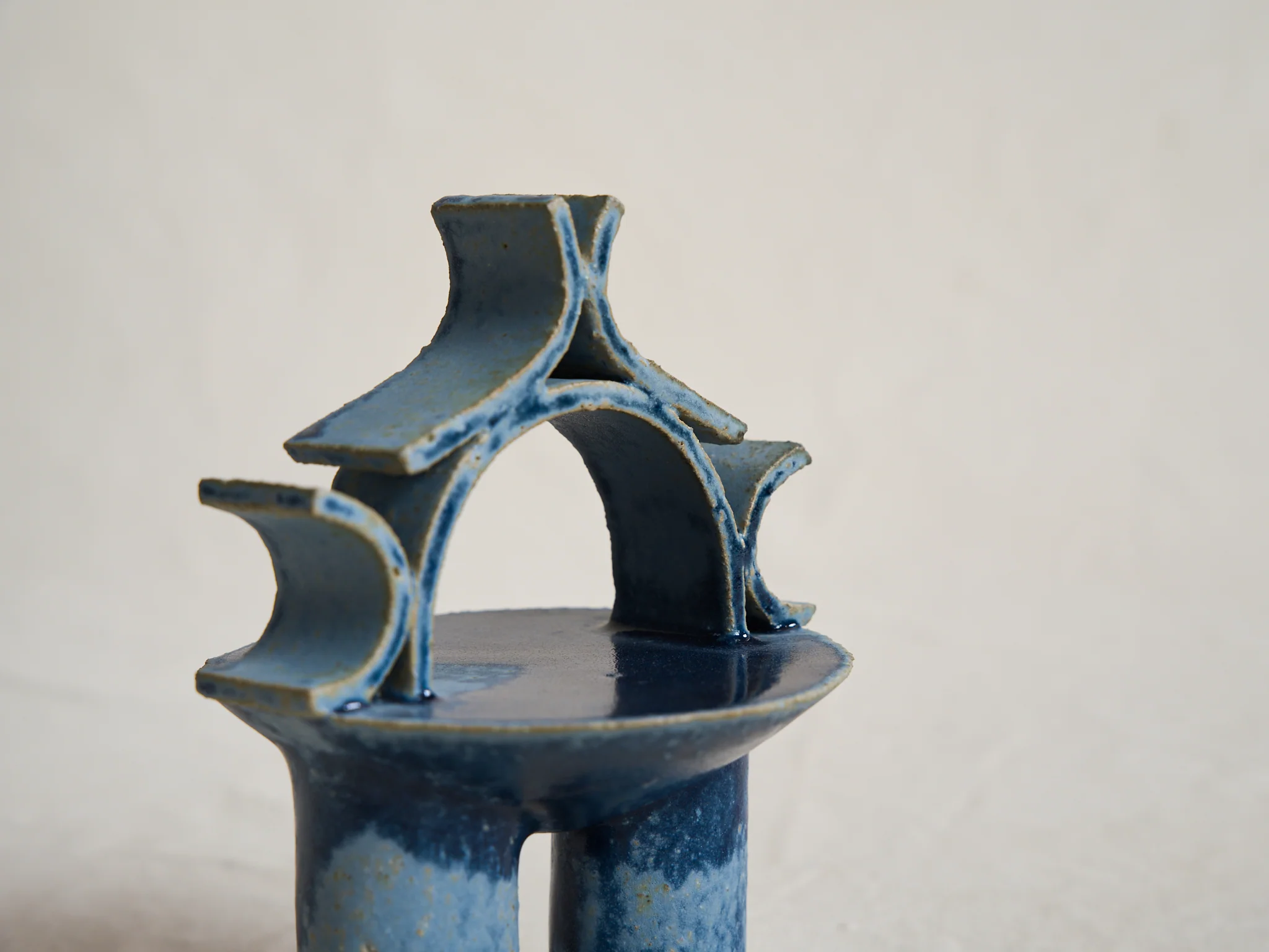 CATHERINE DIX PETITE ARCHITECTURE SCULPTURE NO.17 H7.3" x Ø5" - Image 3