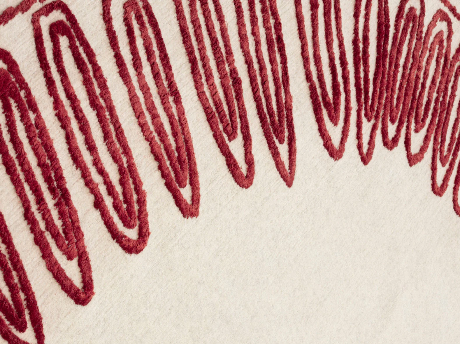 CC-TAPIS DAVID / NICOLAS NAÏF CROWN RUG / RED 8'2" x 8'2" - Image 2