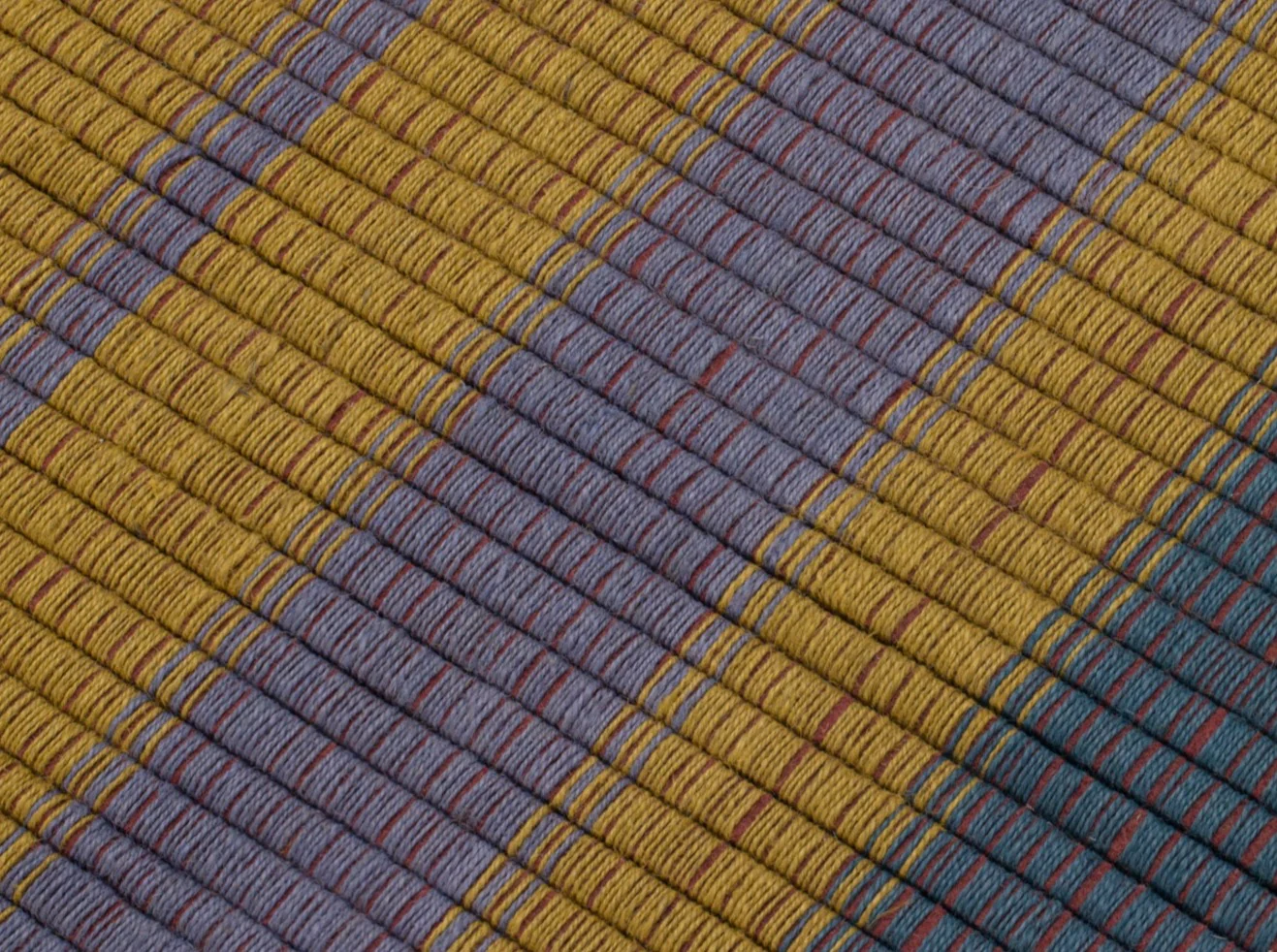 CC-TAPIS MAE ENGELGEER OMOTE HAKI RUG - Image 2
