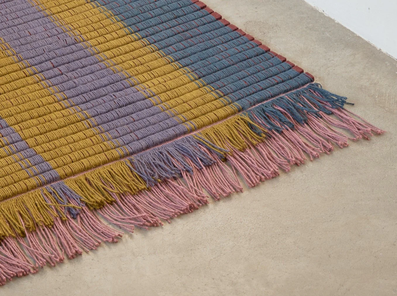 CC-TAPIS MAE ENGELGEER OMOTE HAKI RUG - Image 3