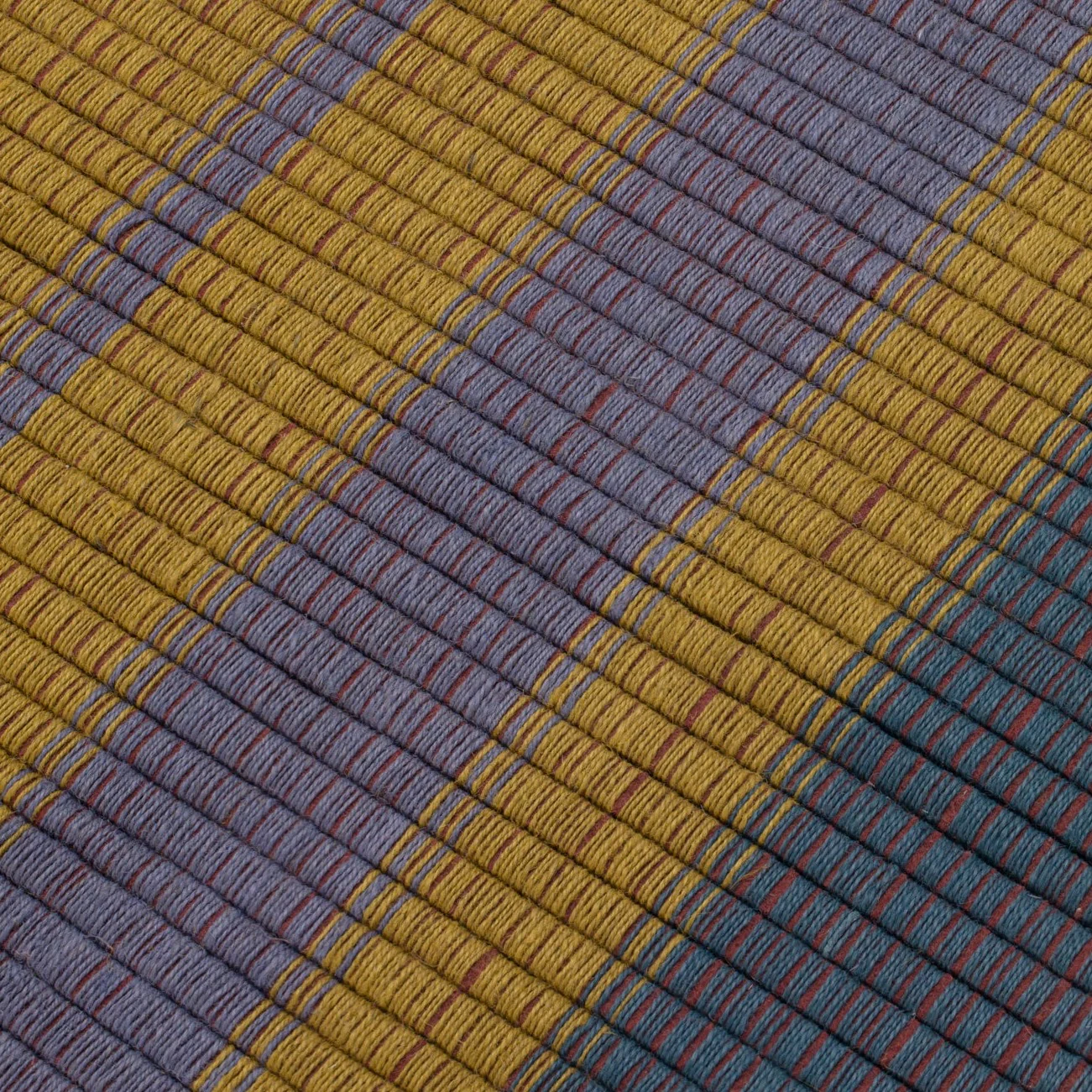 CC-TAPIS MAE ENGELGEER OMOTE HAKI RUNNER 2'9" x 9'8" - Image 2