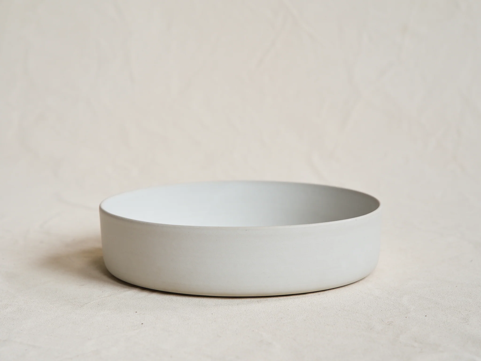 CECILE PREZIOSA DEEP SERVING PLATE / SNOW