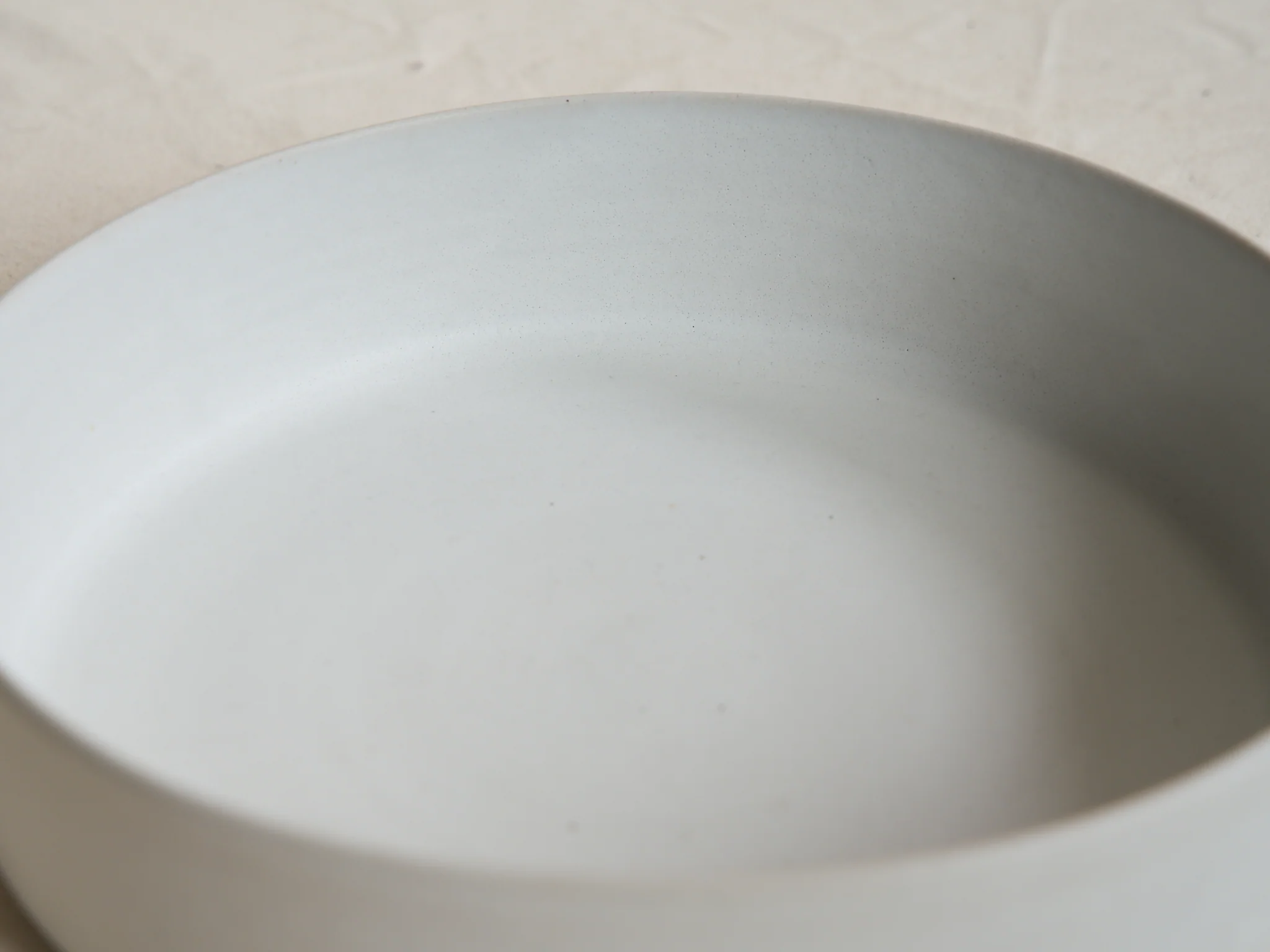 CECILE PREZIOSA DEEP SERVING PLATE / SNOW - Image 3