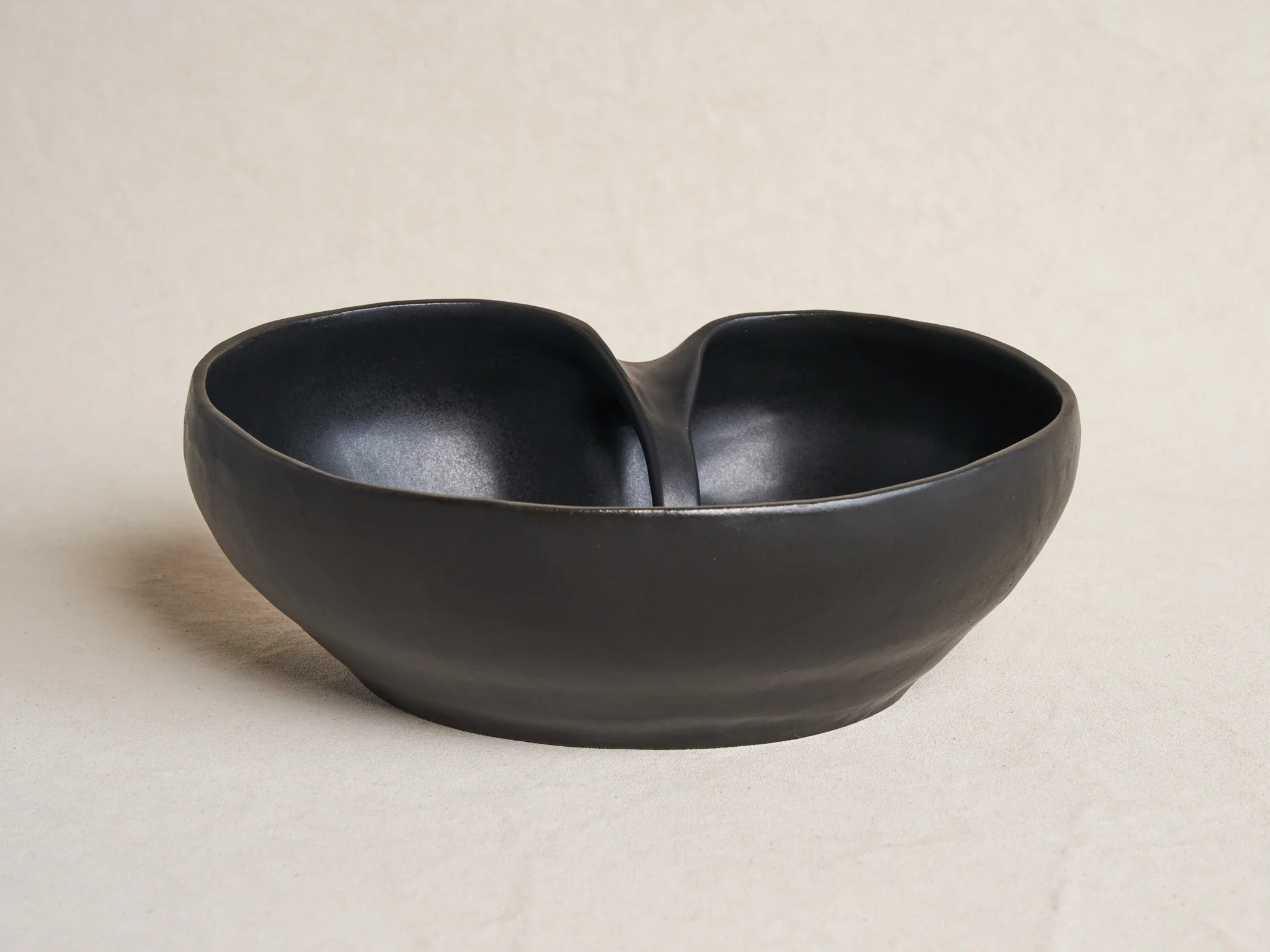 CHARLYN REYES SEED BOWL / LARGE 11" x 9" x H4"