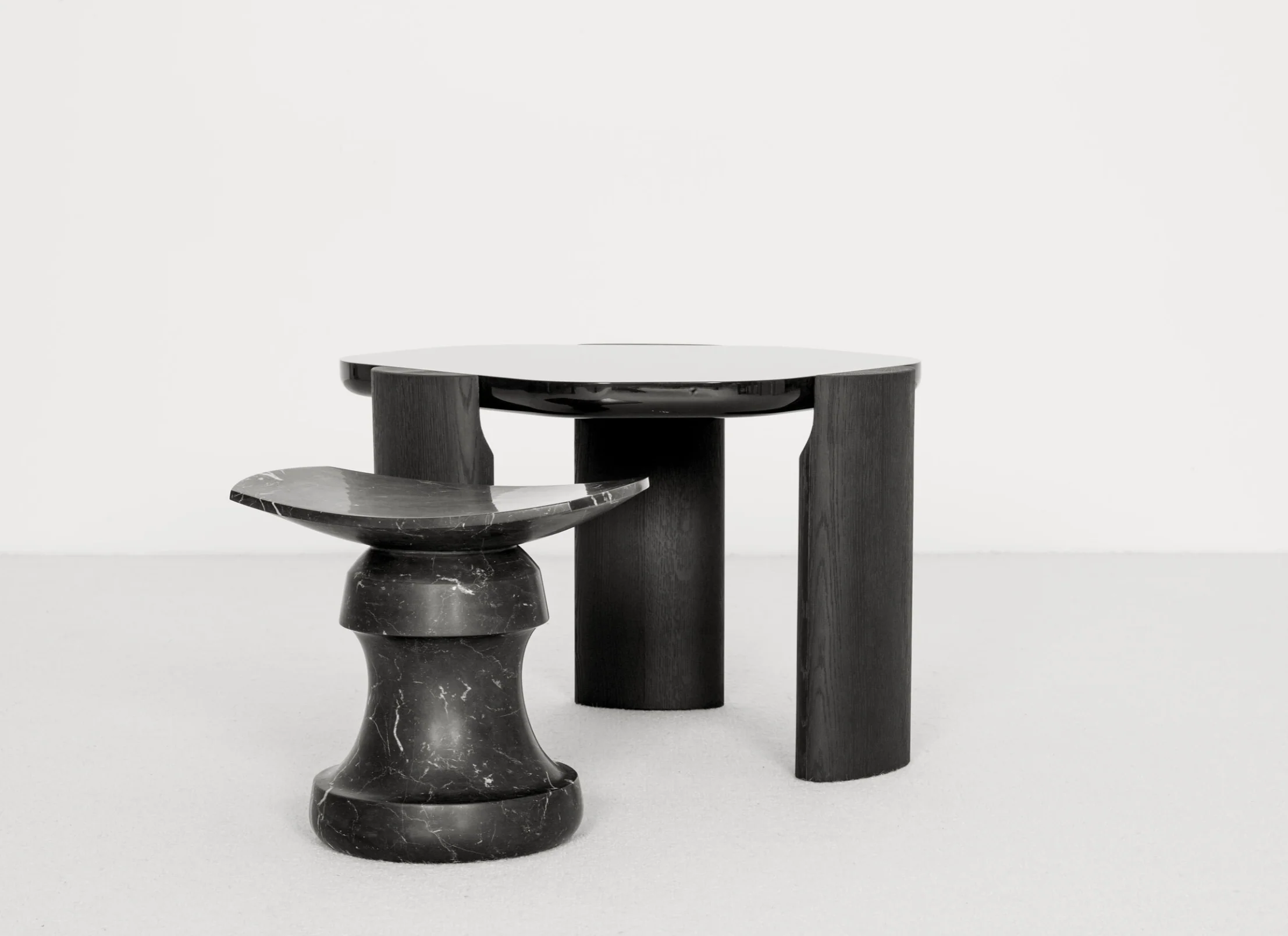 COLLECTION PARTICULIÈRE LOB SIDE TABLE L33" x W28" x H21.5" - Image 3