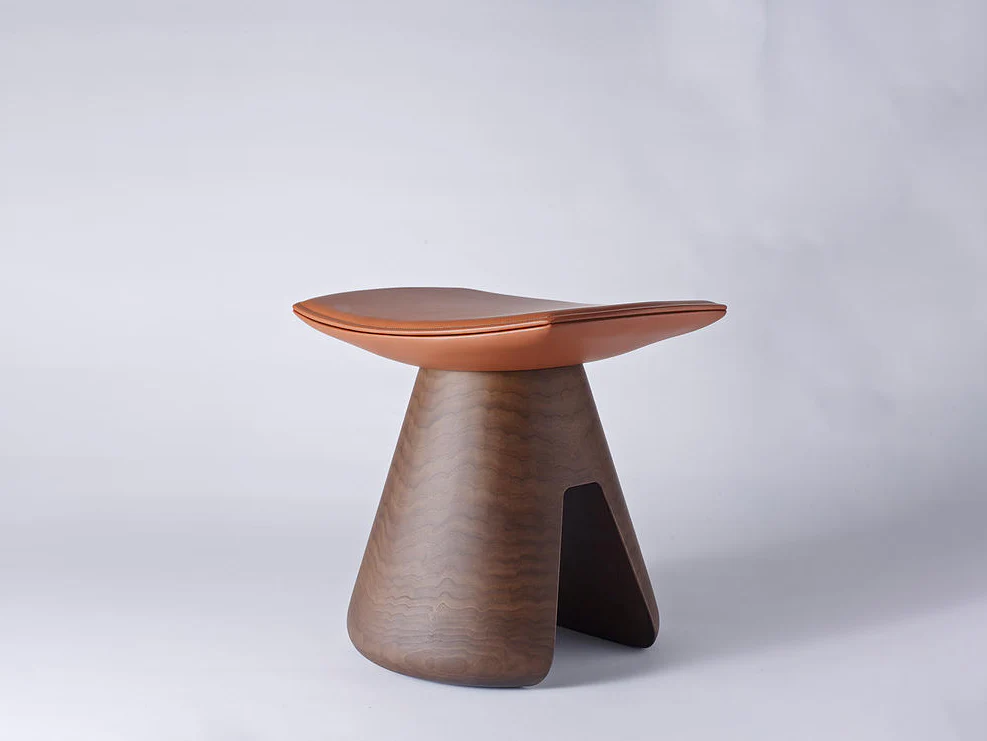COLLECTION PARTICULIÈRE FOU STOOL L19.3 x W13.8" x H15.7"x SH15"