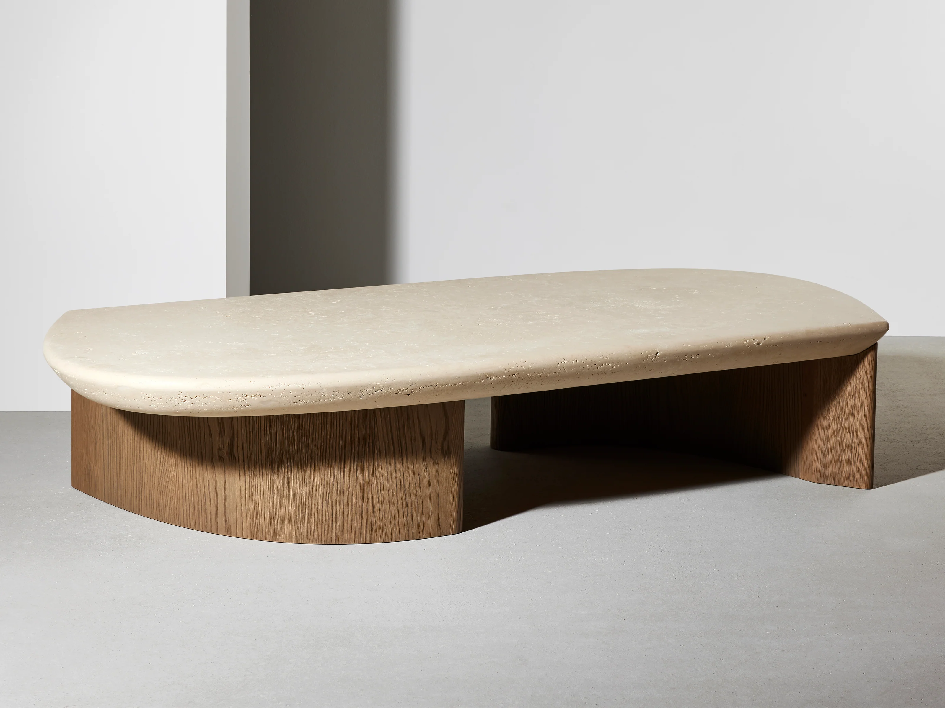 COLLECTION PARTICULIÈRE LADY R COFFEE TABLE / STONE + WOOD