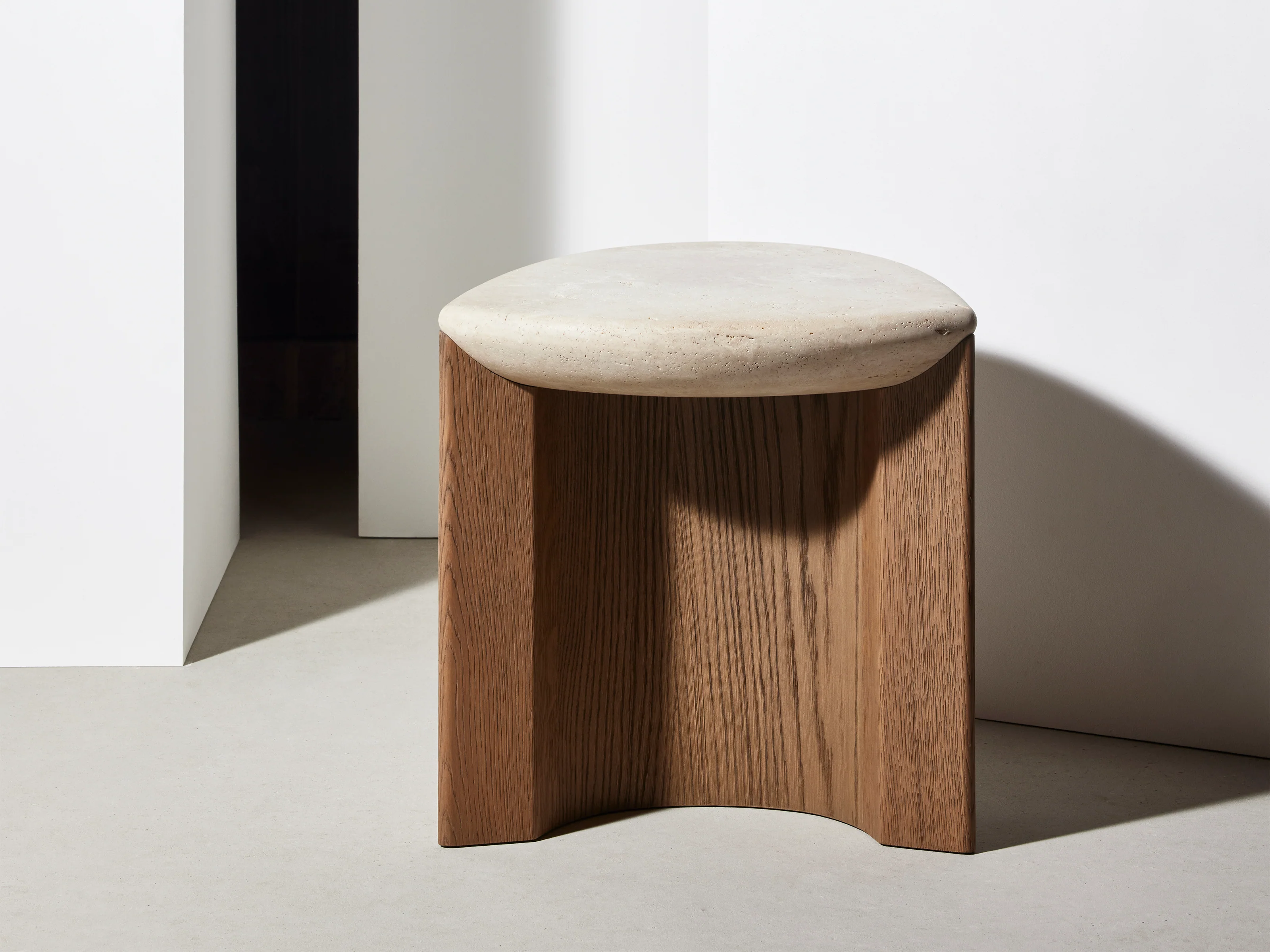 COLLECTION PARTICULIÈRE LADY R SIDE TABLE / STONE + WOOD L20" x W20" x H20" - Image 2