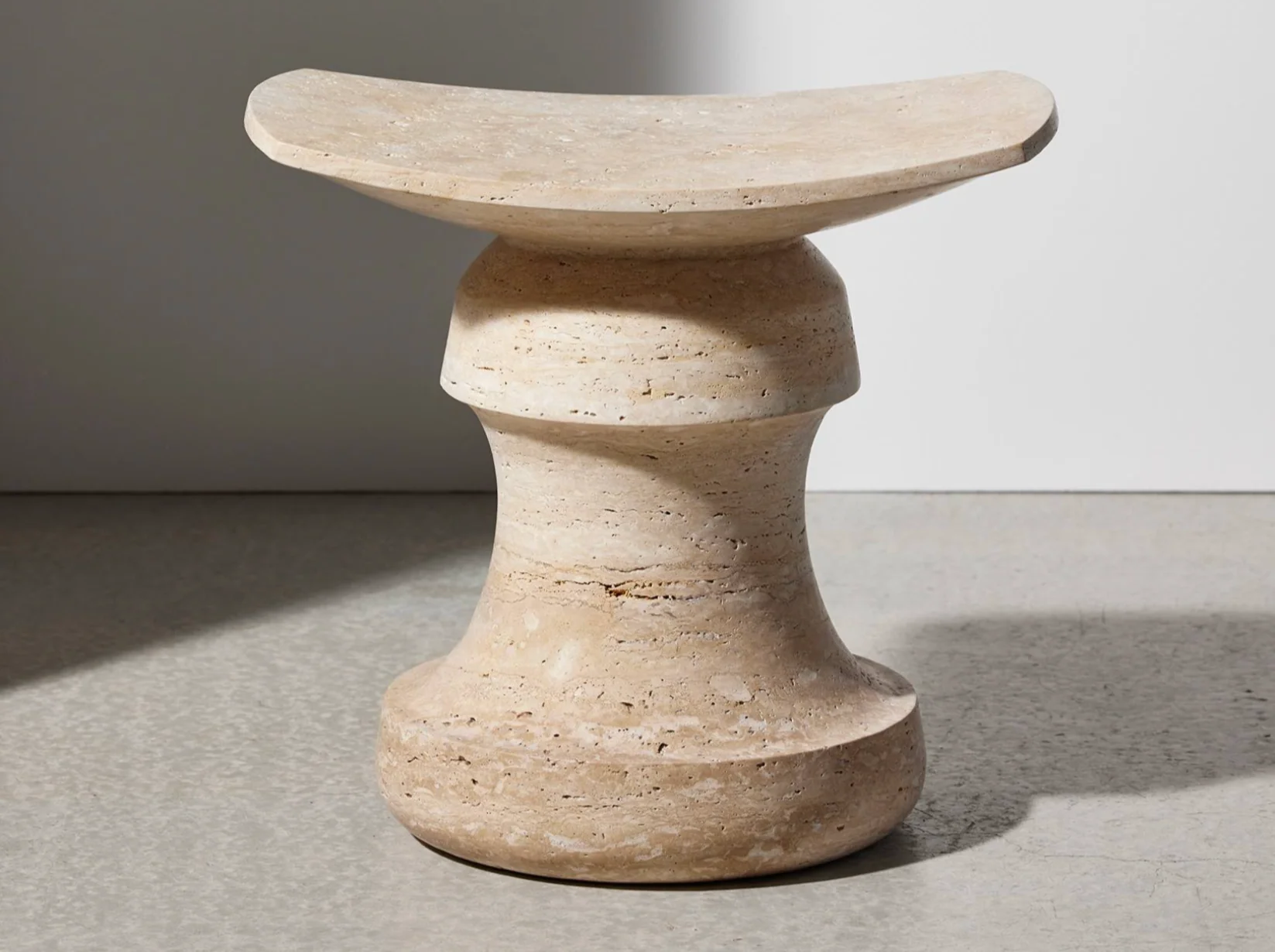 COLLECTION PARTICULIÈRE ROI STOOL / TRAVERTINE 19.2" x 13.7" x H17.7" x SH16.7"
