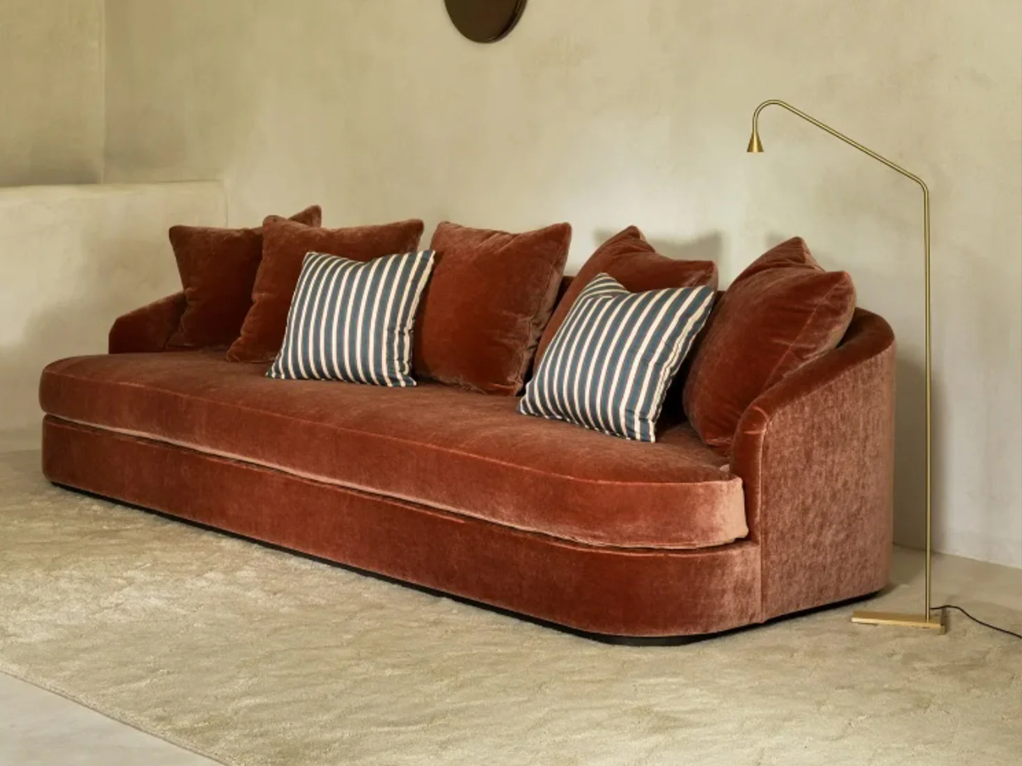 COLLETT & VICTOR ELLY SOFA / FIXED UPHOLSTERY - Image 2