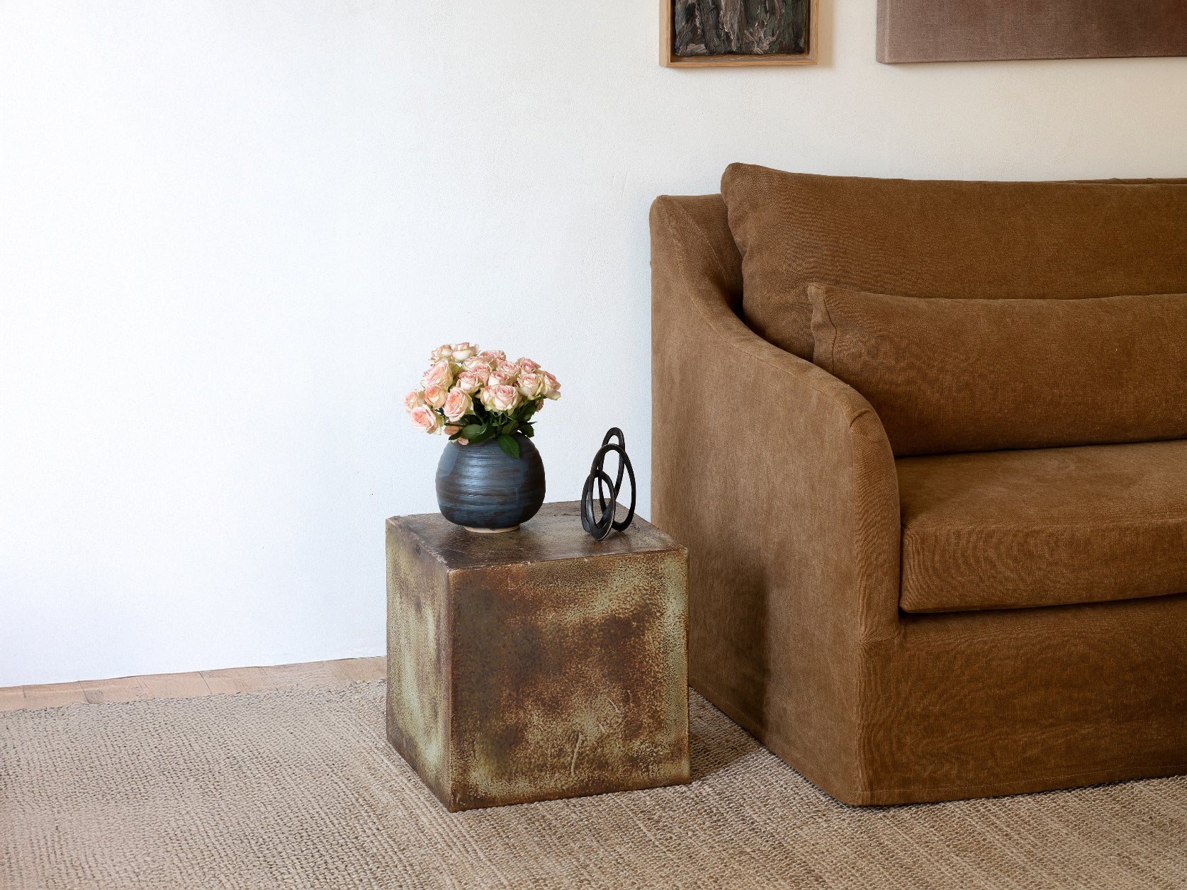COLLETT & VICTOR JANE SOFA / SLIP COVERED - Image 3