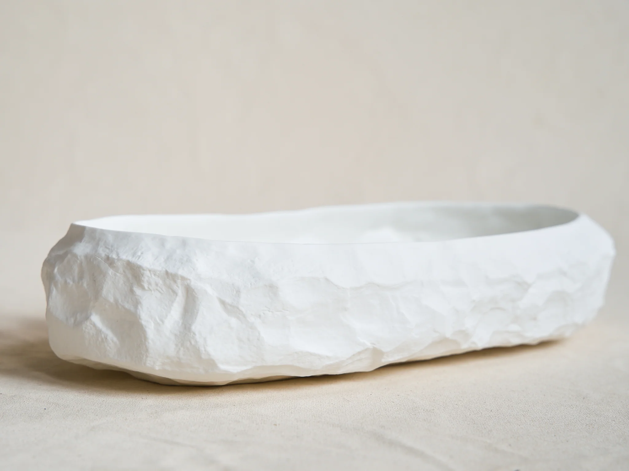 1882 Ltd MAX LAMB CROCKERY LARGE OBLONG BOWL / WHITE L15.3" X W7.9" X H3" - Image 3