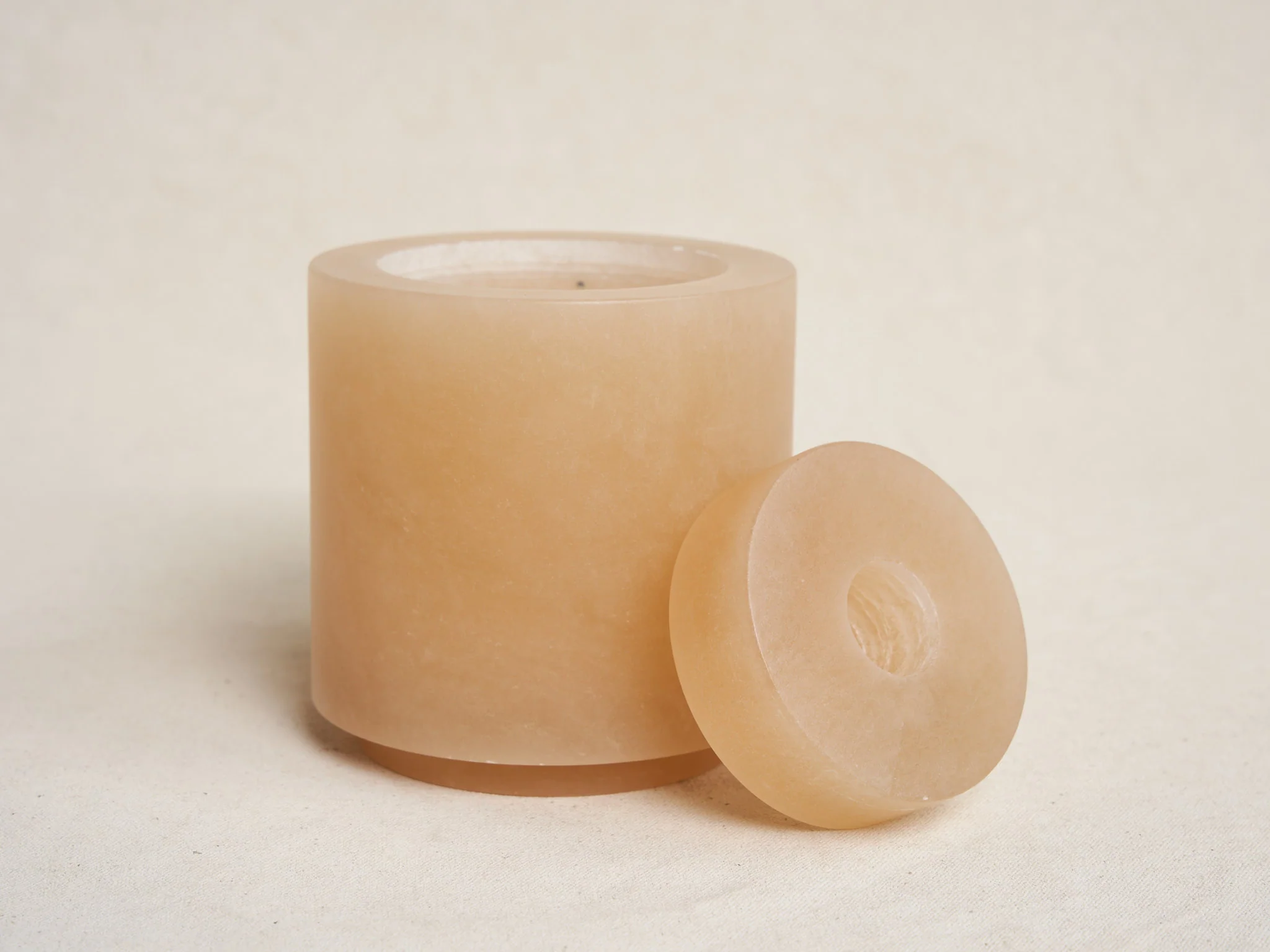 MICHAËL VERHEYDEN PETITE VASE / ALABASTER TABAC Ø4” x H5.25 - Image 3