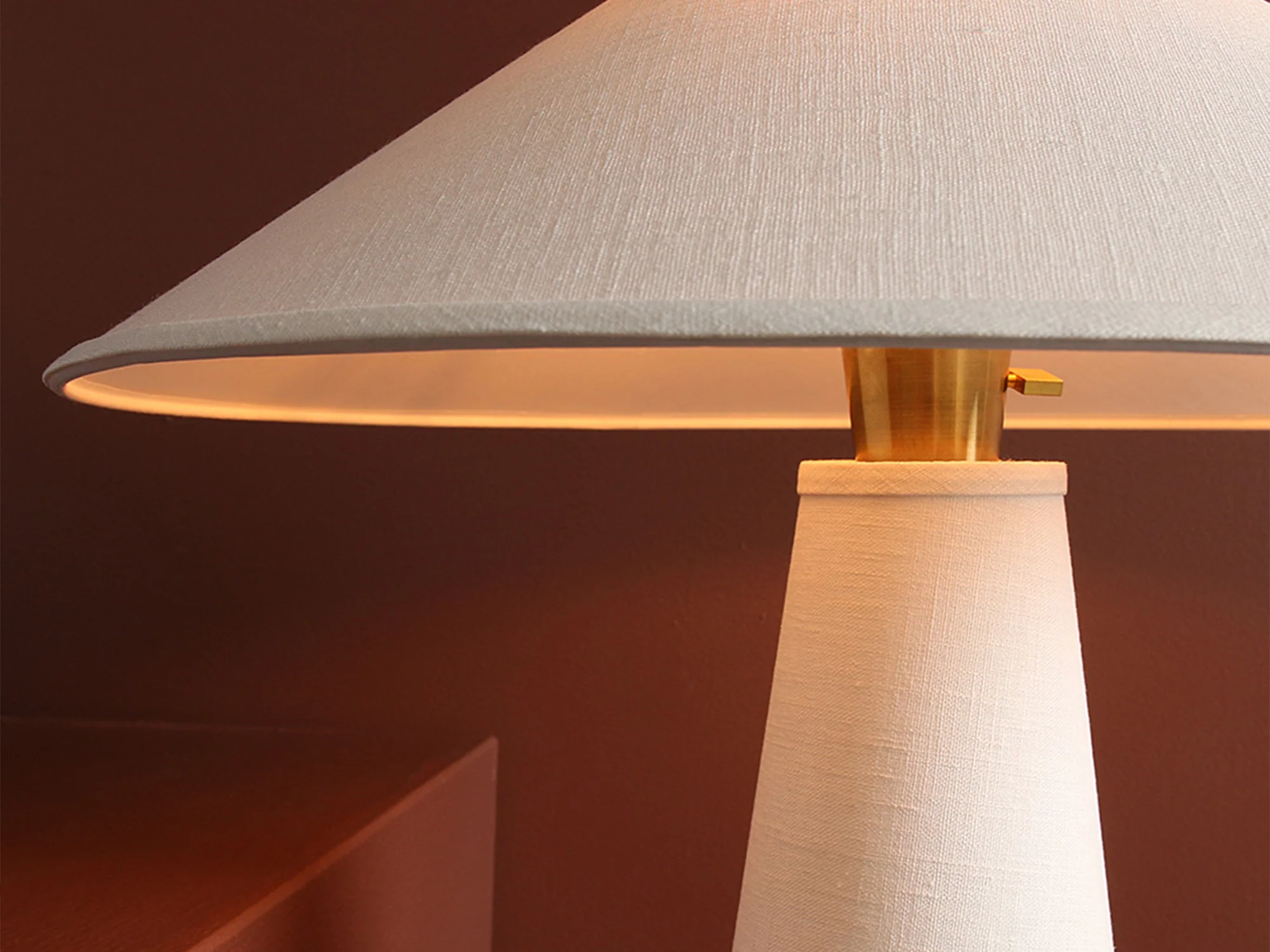 STUDIO DUNN LINDEN TABLE LAMP - Image 8