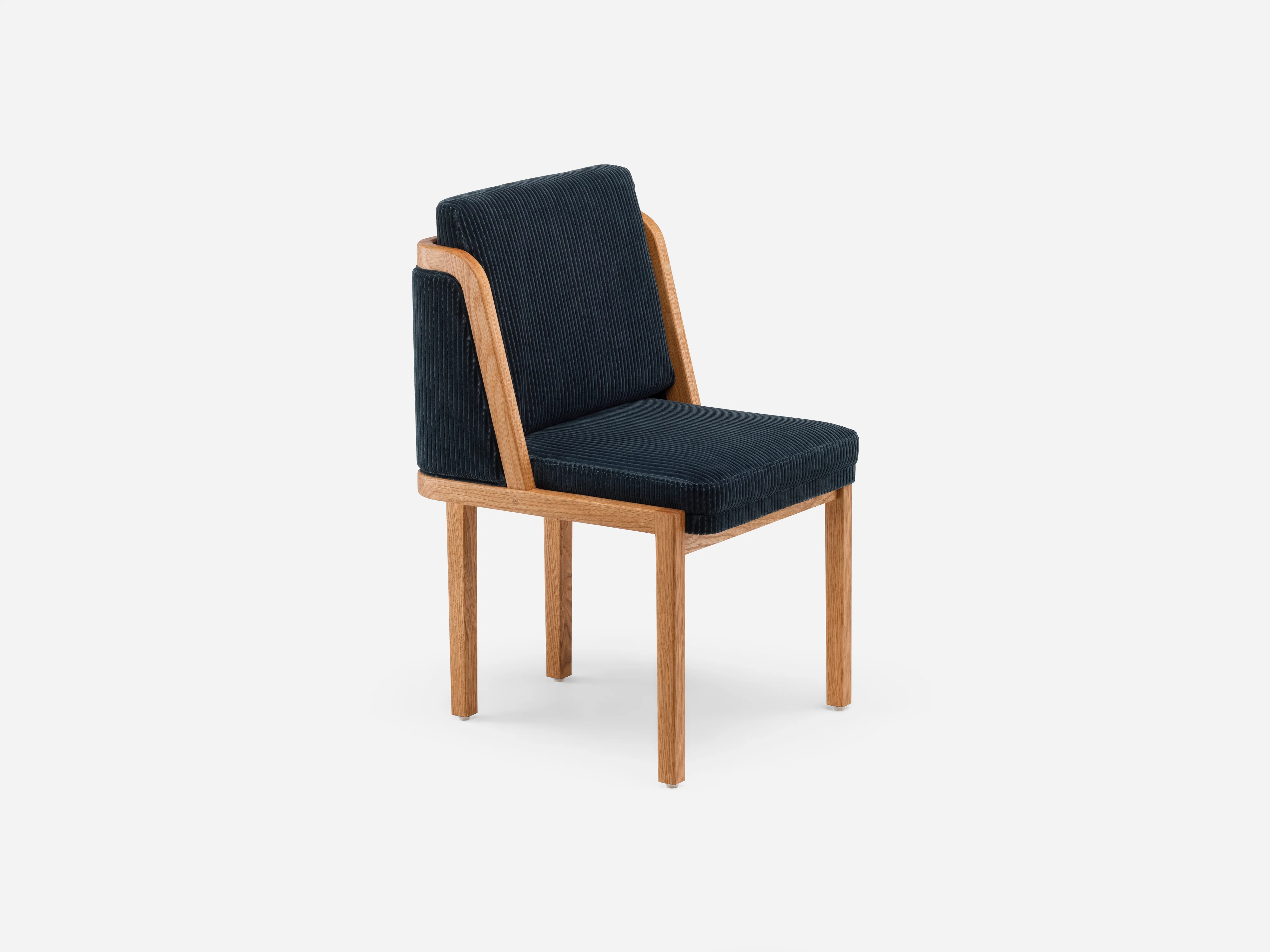 DE LA ESPADA AUTOBAN THRONE DINING CHAIR / UPHOLSTERED W19" x D21" x H30”