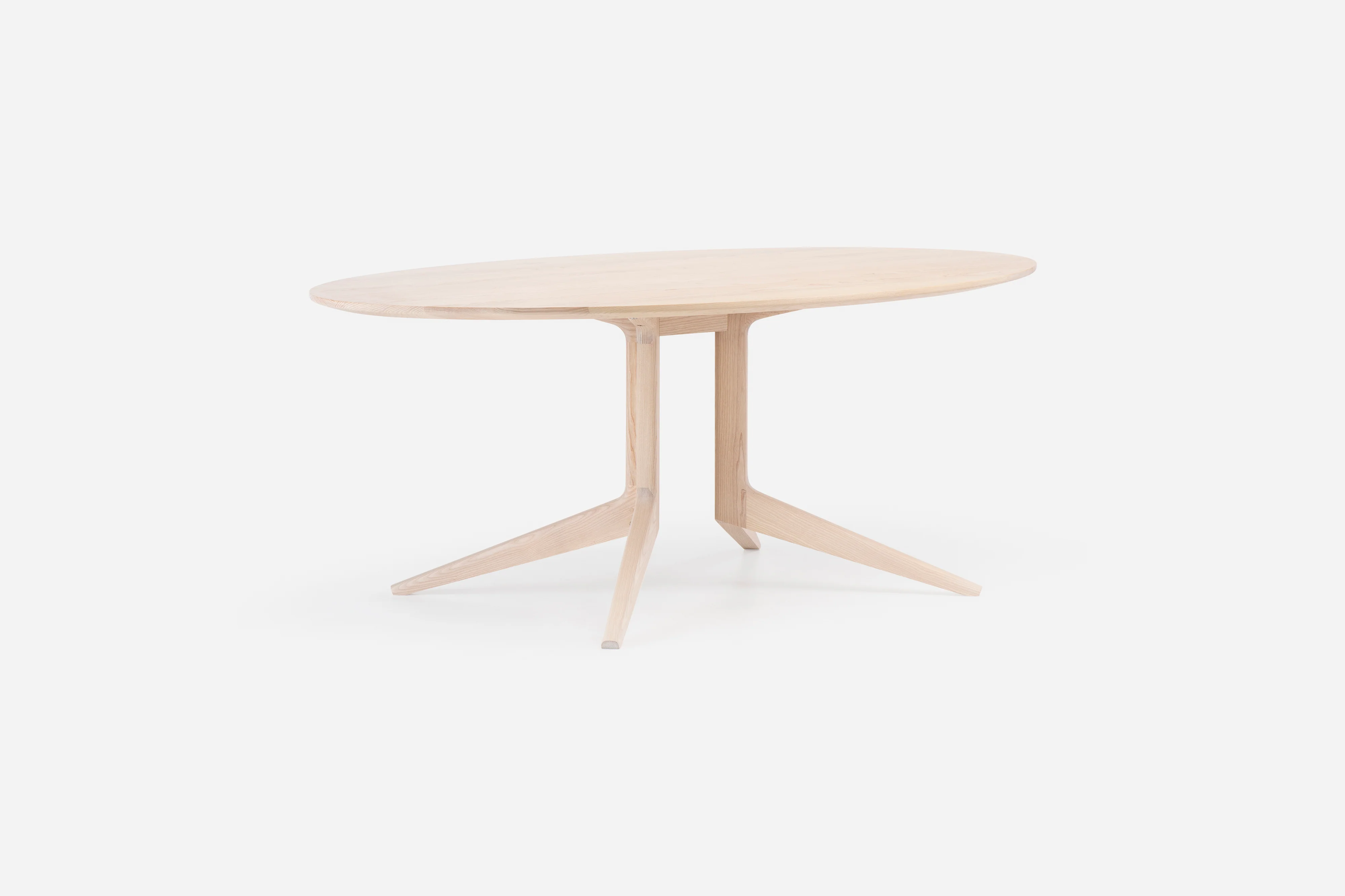 DE LA ESPADA MATTHEW HILTON LIGHT OVAL TABLE W74.8" × D43.3" × H29.1” - Image 4
