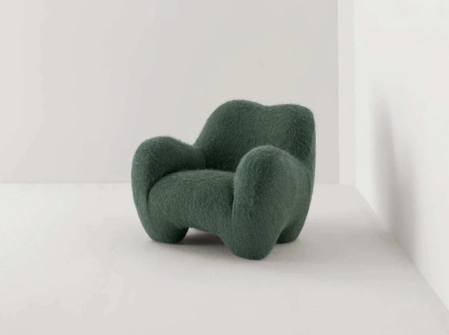FAYE TOOGOOD GUMMY ARMCHAIR / YETI H34.6" x W41.7" x D41.7" x SH17.3"