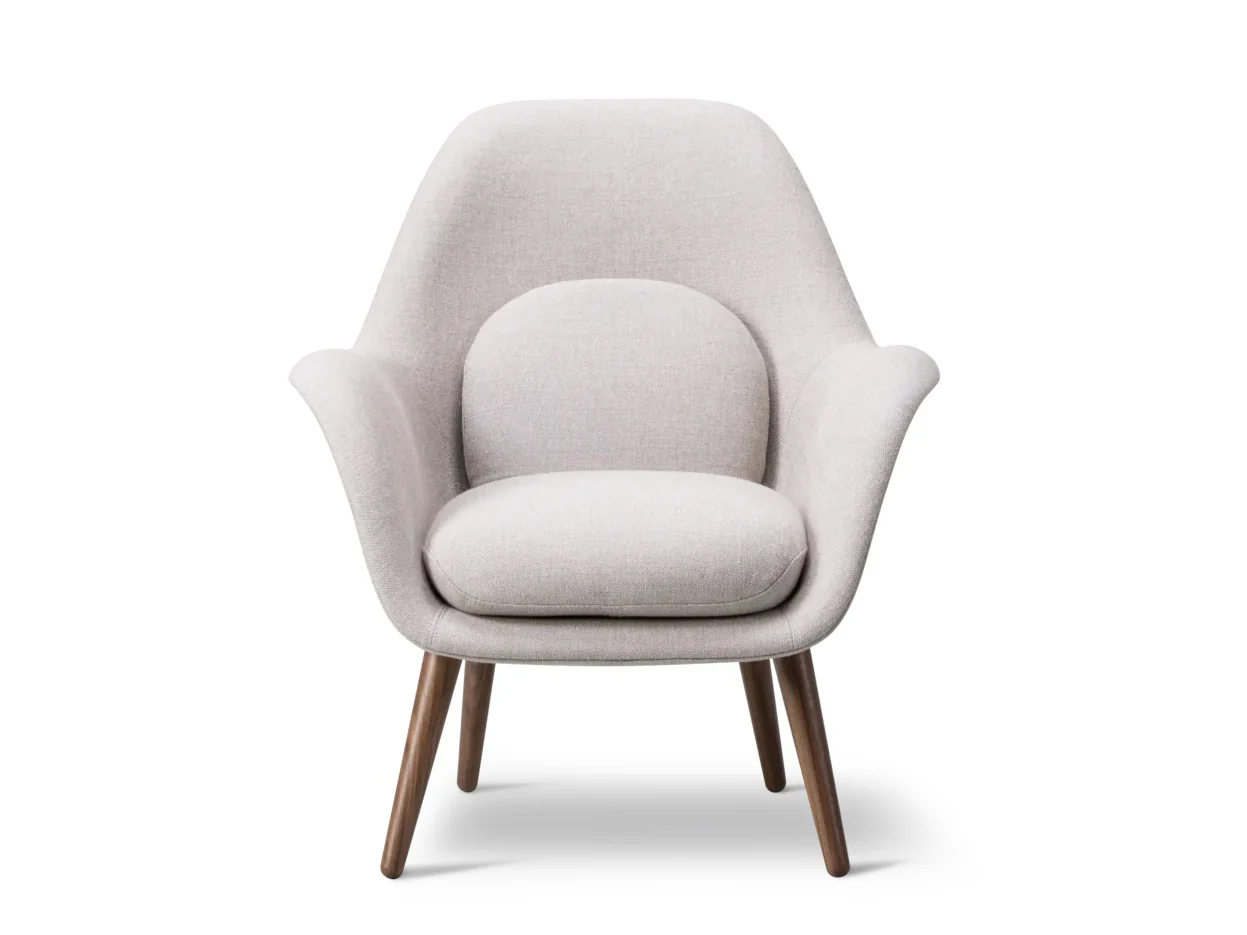 FREDERICIA SPACE COPENHAGEN PETITE SWOON CHAIR W29.92" x D30.71" x H33.46"
