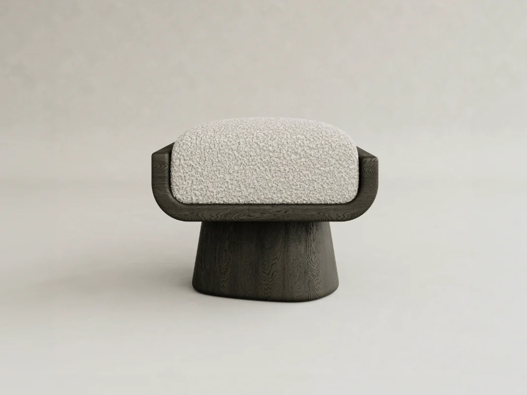 GALERIE NAINOA AURA STOOL 01 W22.5" x D18.75" x H17.75"