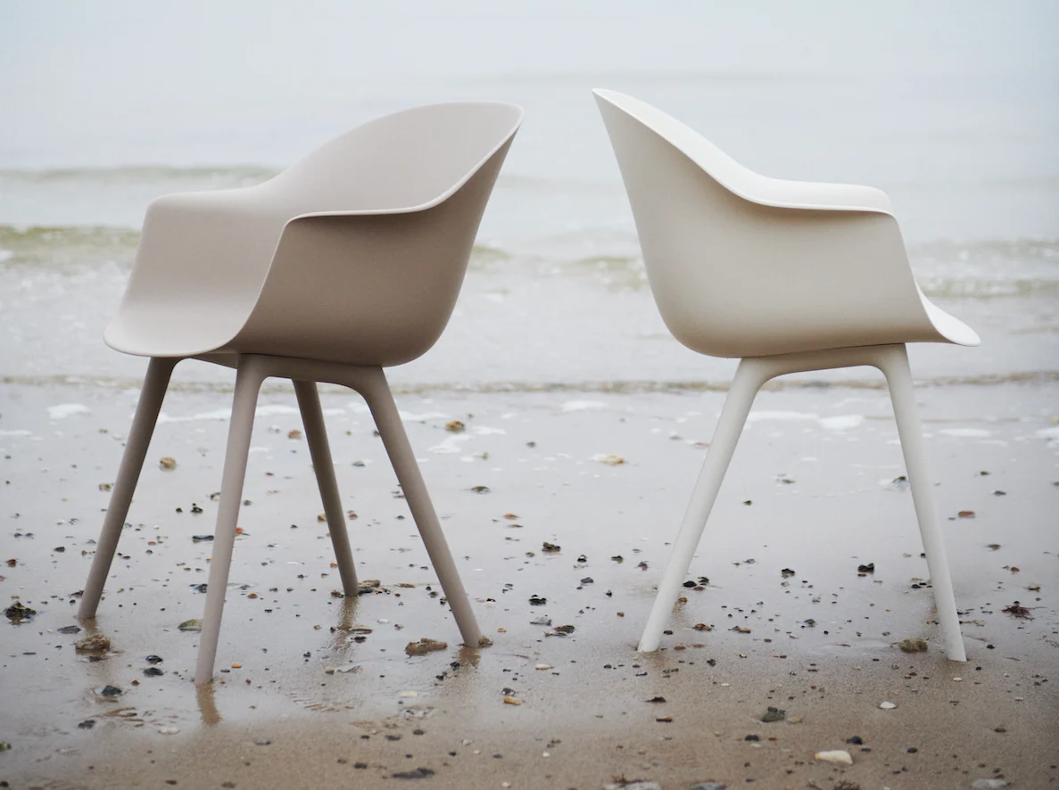 GUBI BAT DINING CHAIR / OUTDOOR D22.4" x W24" x H32.6 x SH17.5" - Image 3