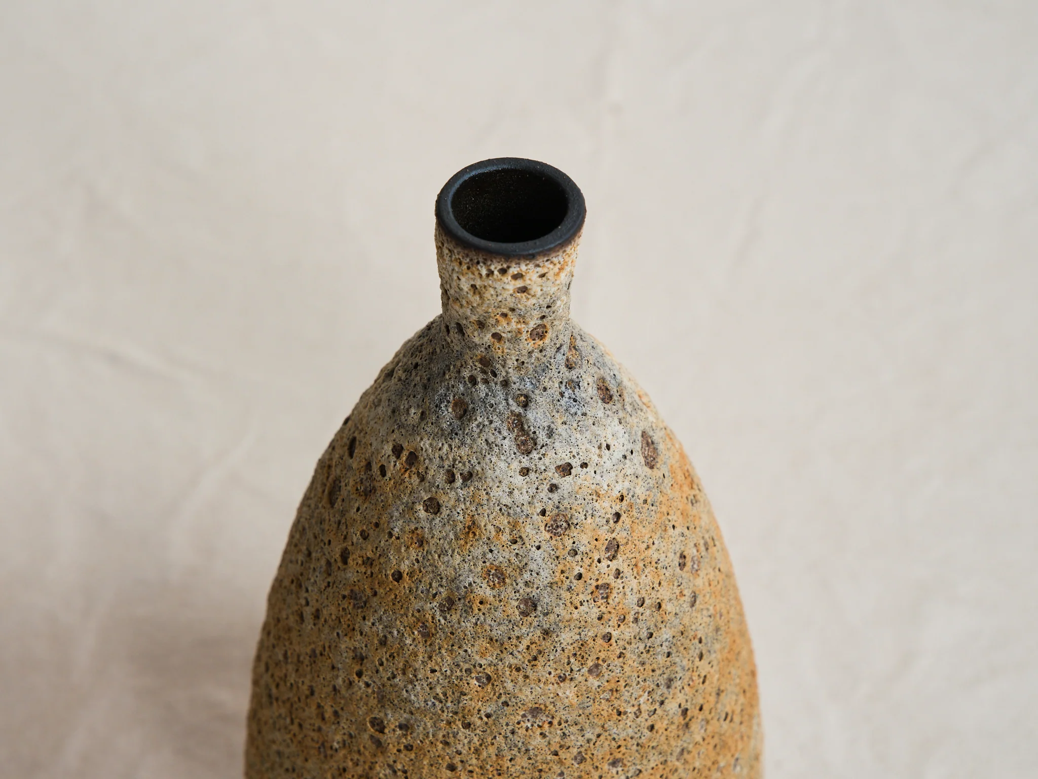 HEATHER ROSENMAN LAVA VASE / LUNA 25623 W5.5" x H9.5" - Image 2