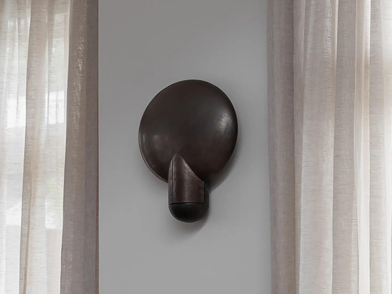 HENRY WILSON SURFACE WALL SCONCE H16" x W12" x D4" - Image 6