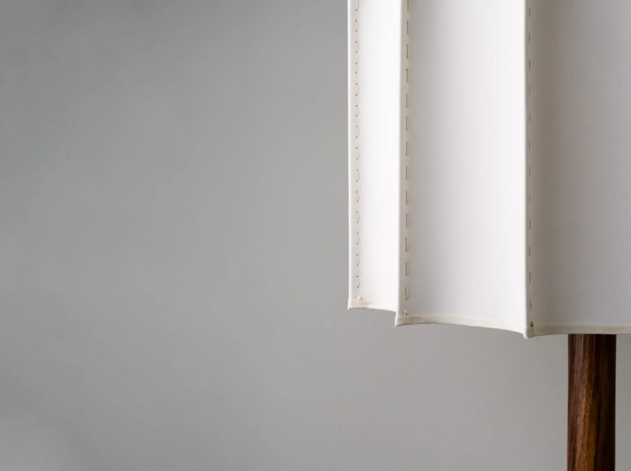 ISABEL MONCADA PATA DE ELEFANTE FLOOR LAMP H61" x Ø23" - Image 3