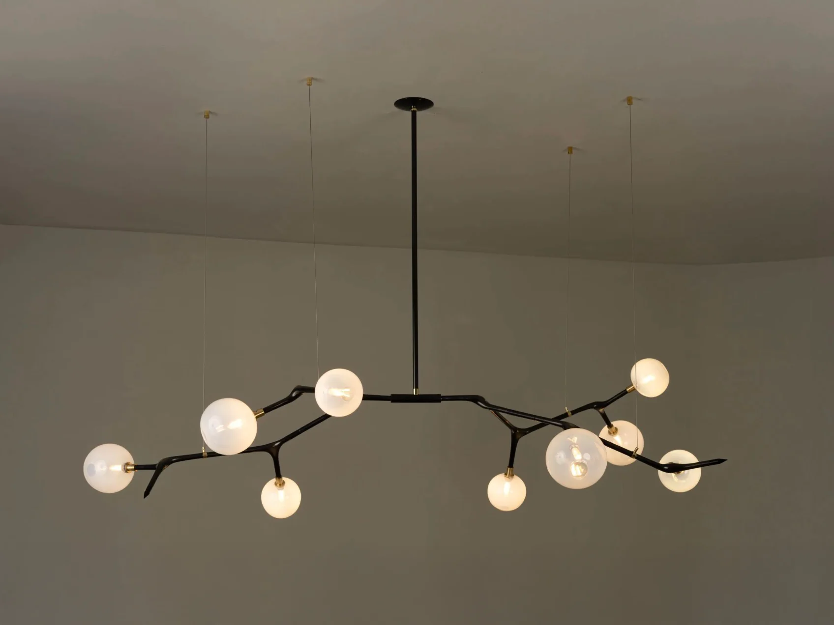 ISABEL MONCADA MANTIS CHANDELIER / 9 H49.5" x L75" x W46.5" - Image 4